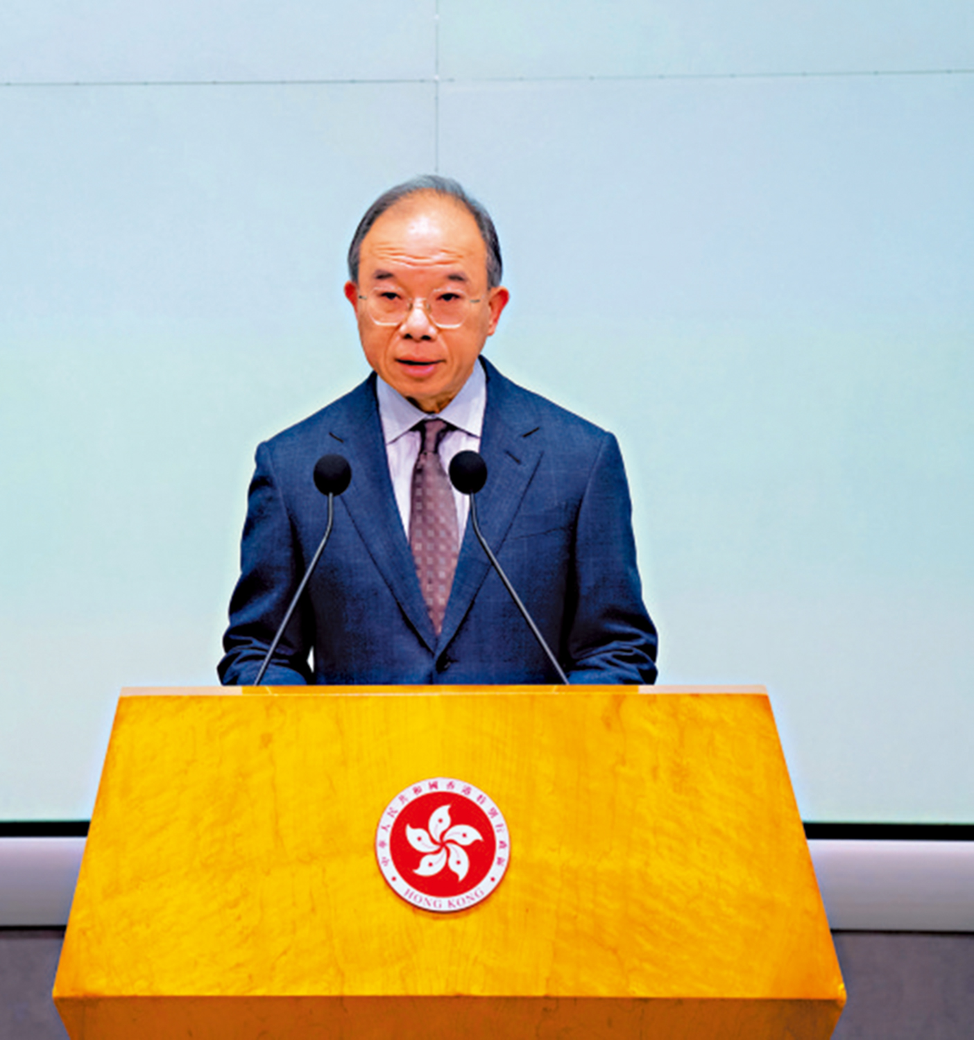 　　圖：曾國衞表示，因健康問題，經思考最終決定向行政長官提出請辭。