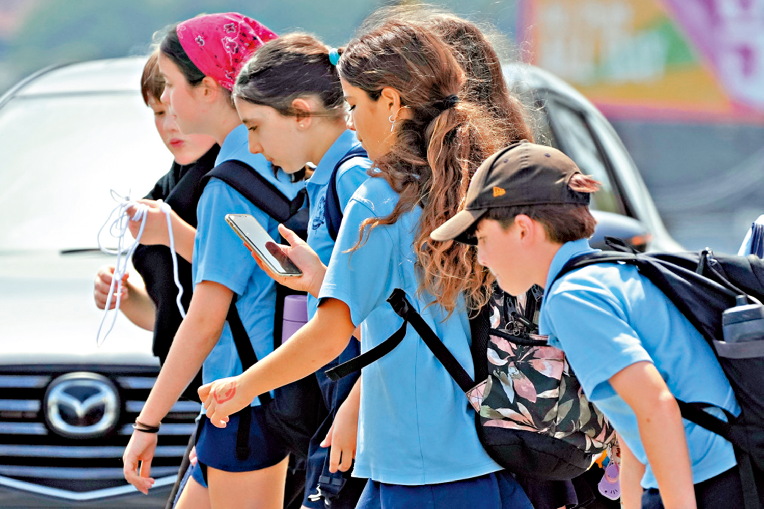 　　圖：社媒禁令生效後，部分澳洲青少年感覺自己的日常生活發生了積極的變化。\美聯社