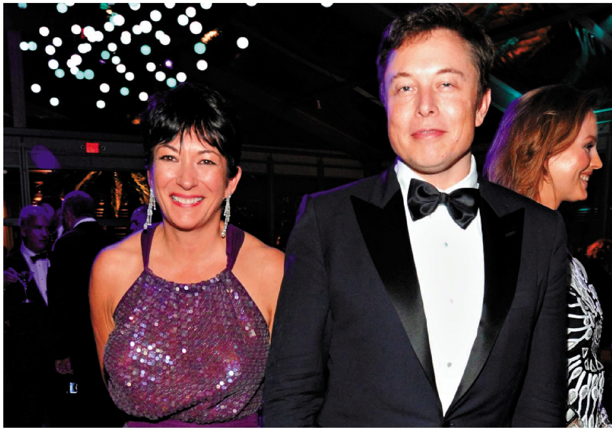 　　圖：馬斯克（右）與愛潑斯坦的同夥麥克斯韋爾合照。\網絡圖片