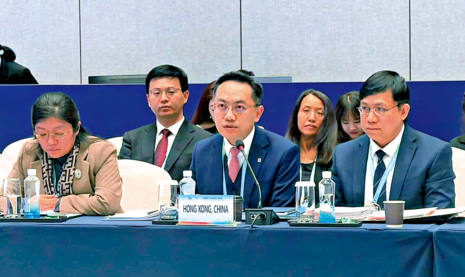 　　圖：衞生署署長在廣州出席APEC高官會的衞生工作組會議。