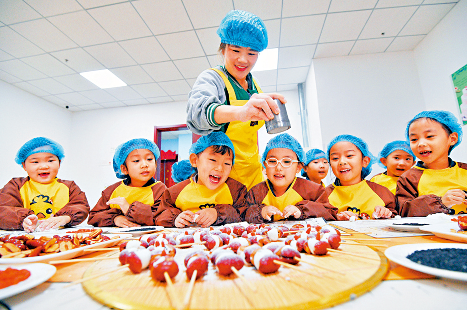 　　圖：教育、託育等服務型消費成為新的經濟增長點。