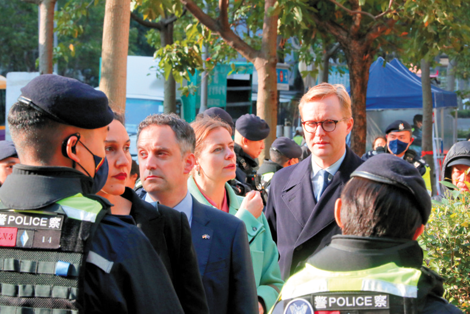 　　圖：黎智英案前日判刑，有多名外籍人士到法院旁聽。\大公報記者盧剛昌攝