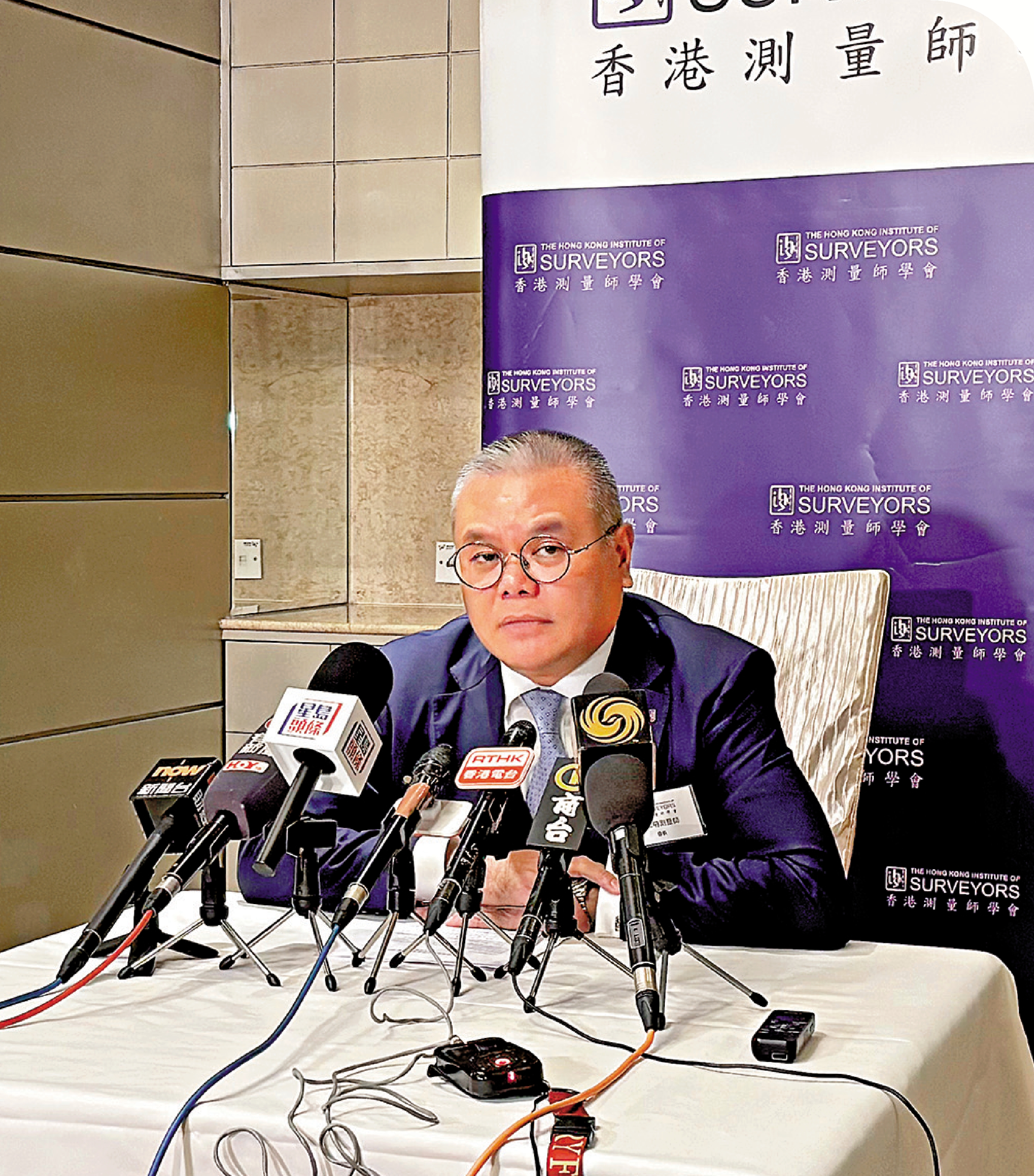 　　圖：溫偉明認為政府收購宏福苑業權的方案最可取。