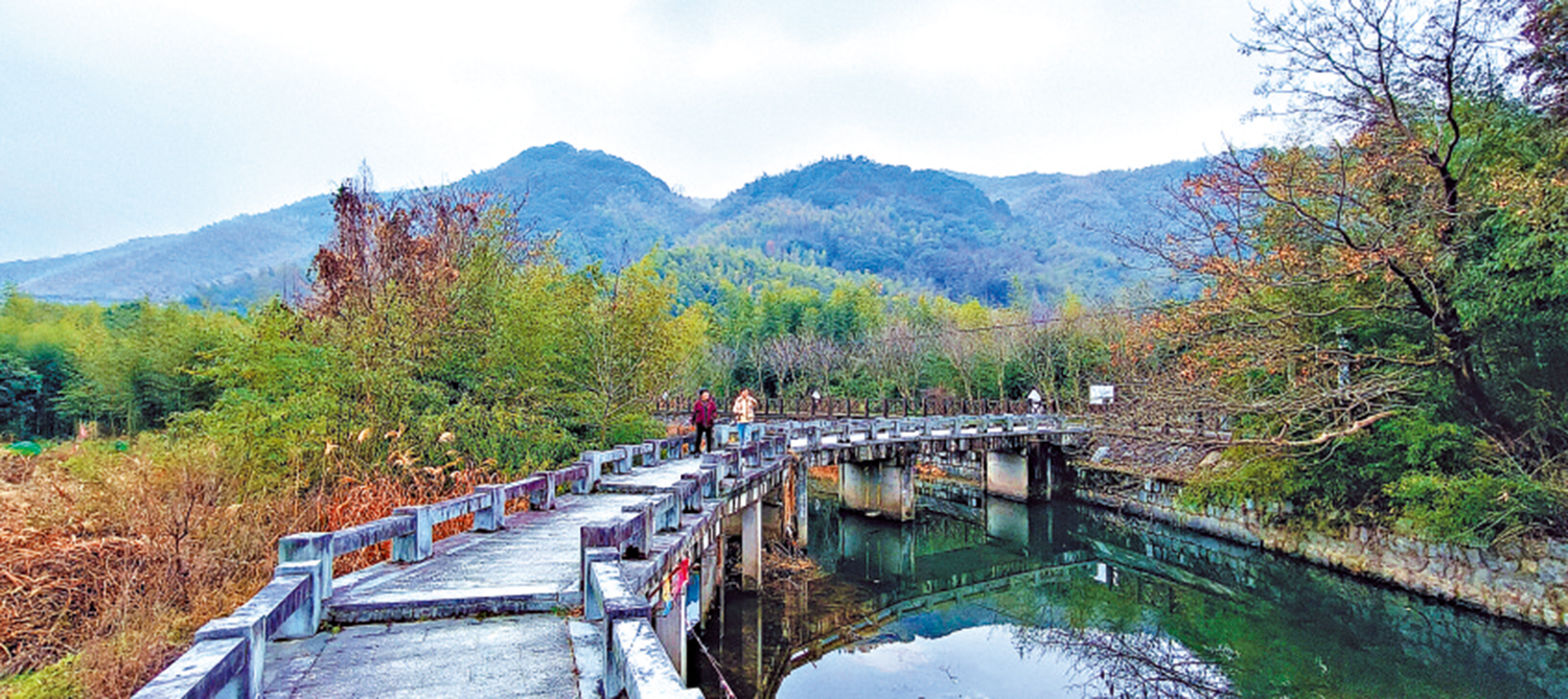 　　圖：故鄉的山水。\作者供圖