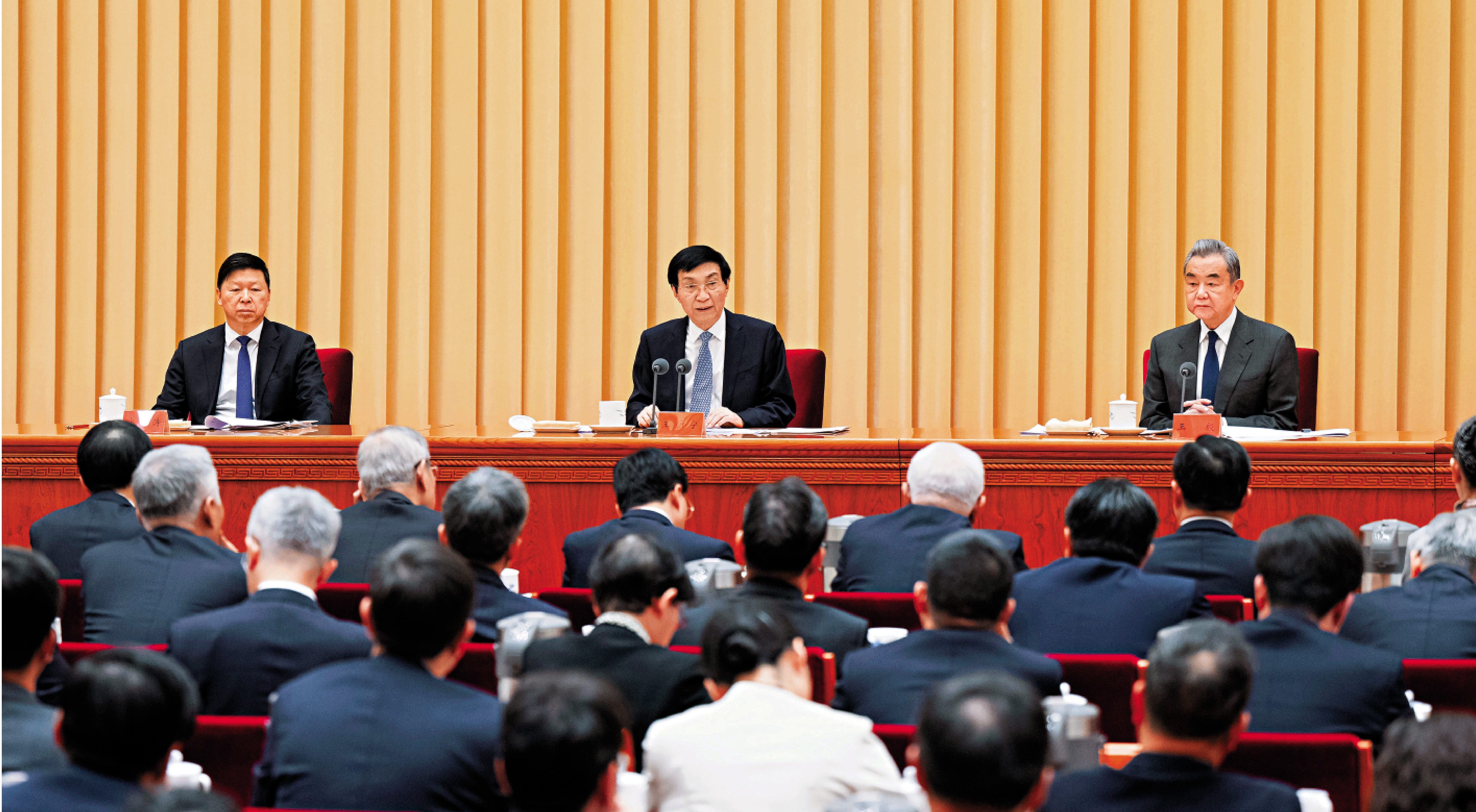 　　圖：2月9日至10日，2026年對台工作會議在北京召開。中共中央政治局常委、全國政協主席王滬寧出席並講話。/新華社