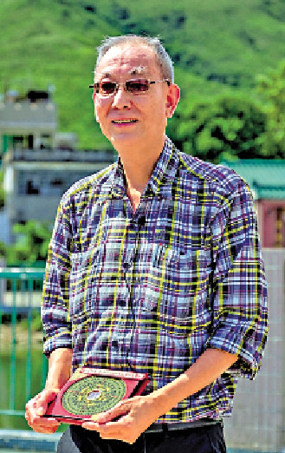 　　圖：資深祖傳風水導師鍾永漢。