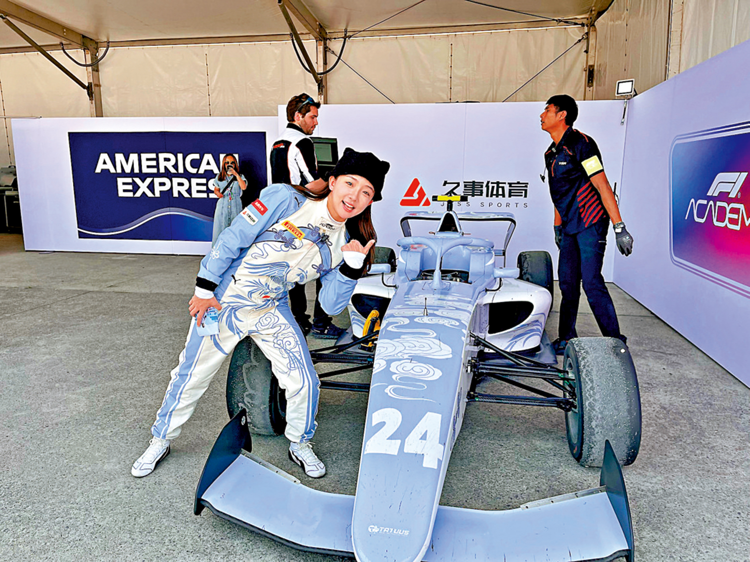 　　圖：師煒（鐵豆）去年出戰F1學院中國站時留影。\大公報記者夏微攝