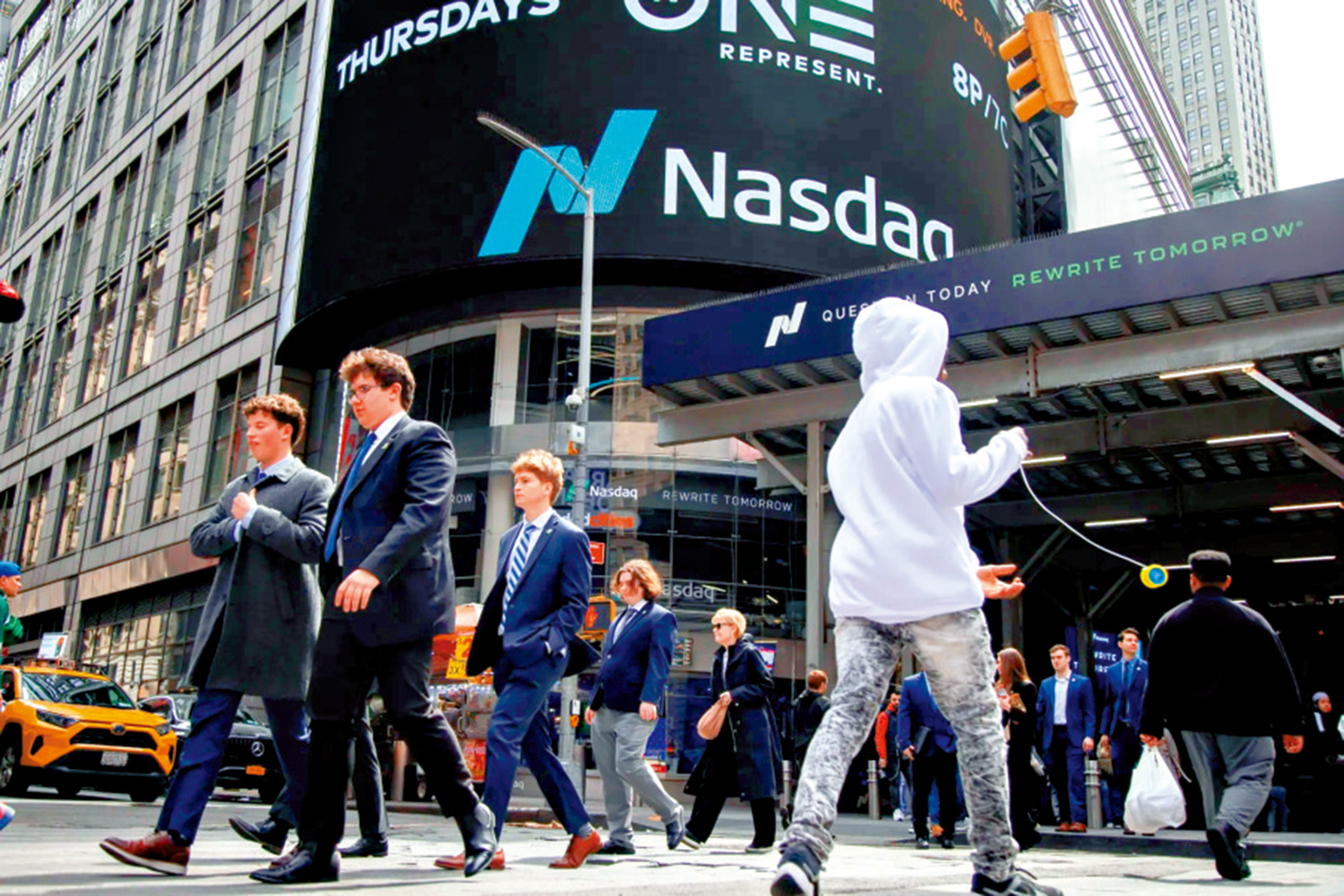 　　圖：申萬宏源認為，美國AI股估值已處高位。