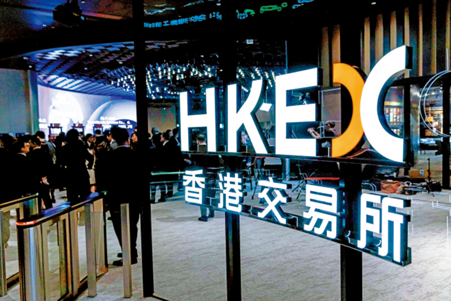 　　圖：港股表面由估值擴張帶動，但與全球相比估值不算高。