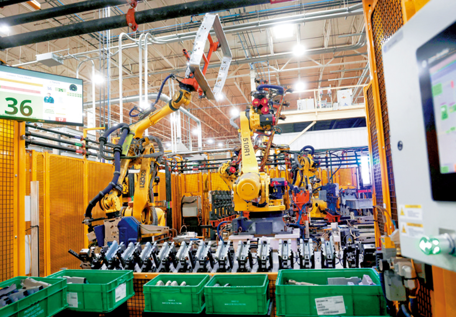 　　圖：美國密歇根州一間為電動汽車生產電池外殼的工廠。\路透社