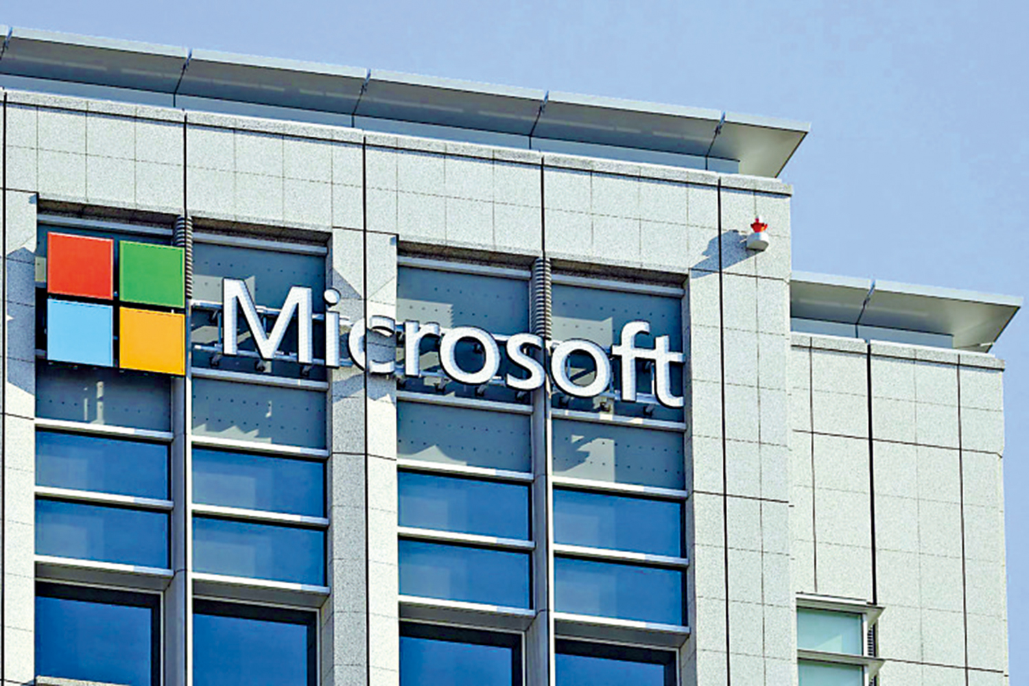 　　圖：日本反壟斷機構25日突擊調查微軟日本分公司。\網絡圖片