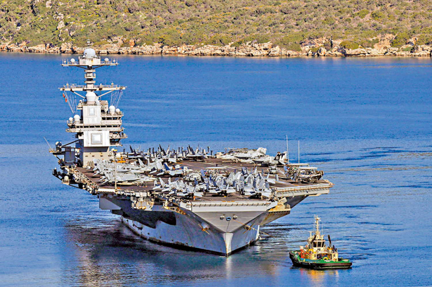 　　圖：美軍航母「福特」號26日上午離開希臘一海軍基地。\法新社