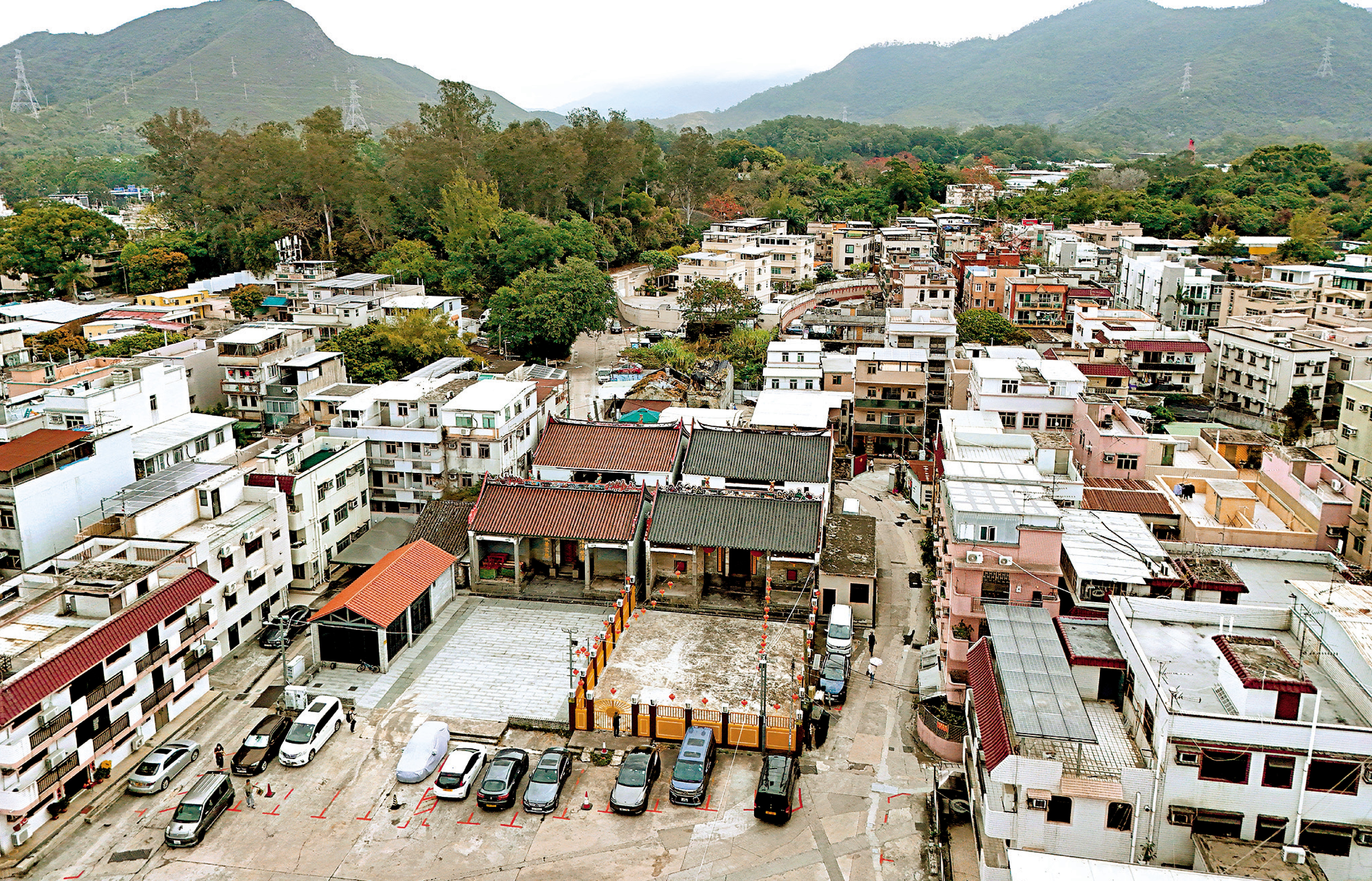 　　圖：預算案建議撥款二億元推出「北都城鄉共融基金」先導計劃，鼓勵非政府組織和相關團體推展鄉郊旅遊項目。圖為新田一帶村落。\大公報記者遂初攝