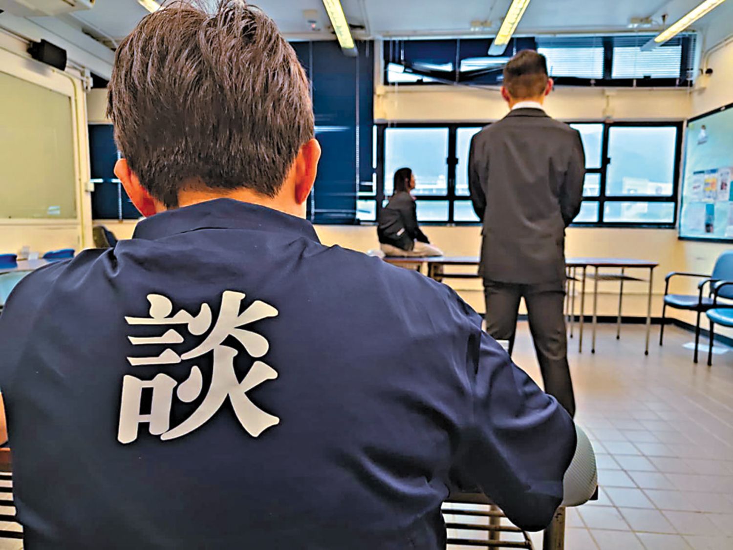 　　圖：要成為談判組員，必須經過嚴格面試流程，情景模擬是其中最重要一關。
