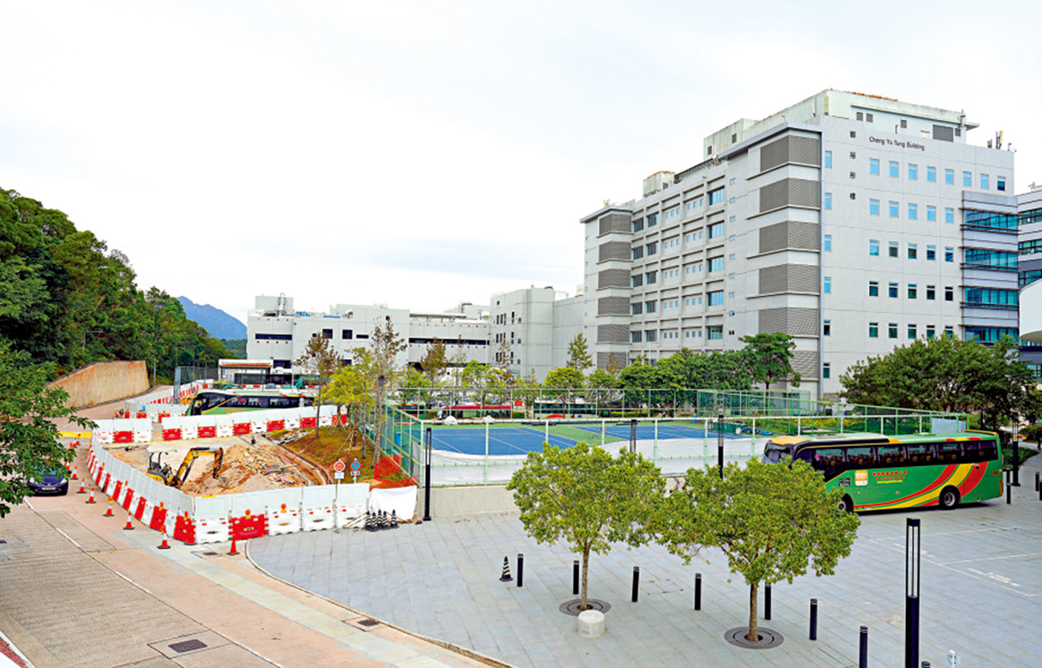 　　圖：新醫學院綜合大樓位於清水灣校園，料二⚪二八年第二季落成。\大公報記者林少權攝