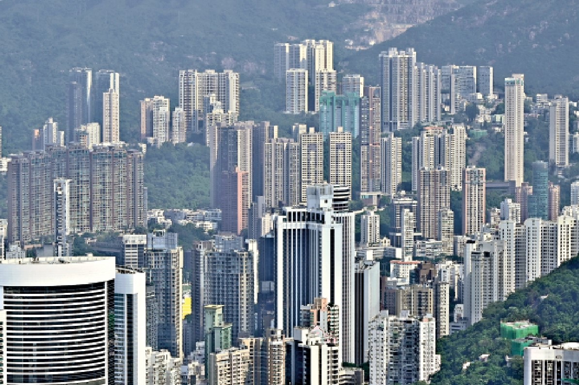 　　圖：近年本港地價收入回落、樓市尚未完全復甦，印花稅成為公共財政收入一大來源。