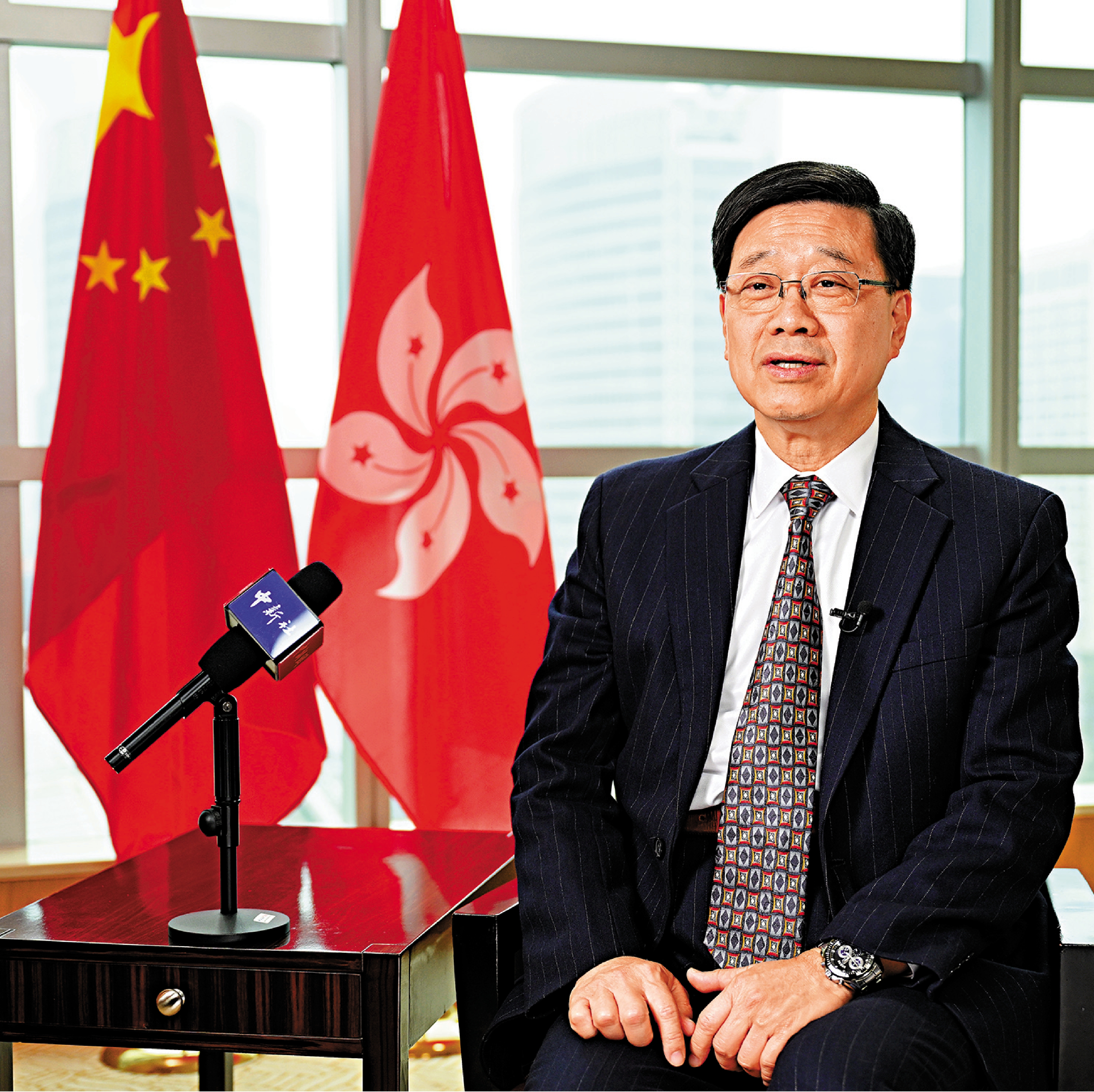 　　圖：3月4日，香港特區行政長官李家超在北京接受中新社記者專訪。\中新社