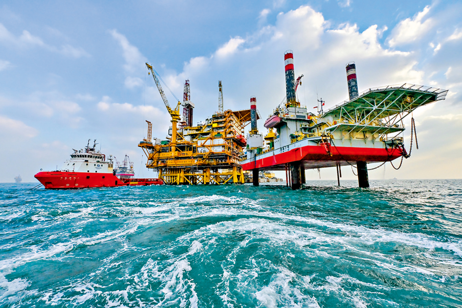 　　圖：個別投資大行判斷，今輪油價升勢或會見每桶120美元。