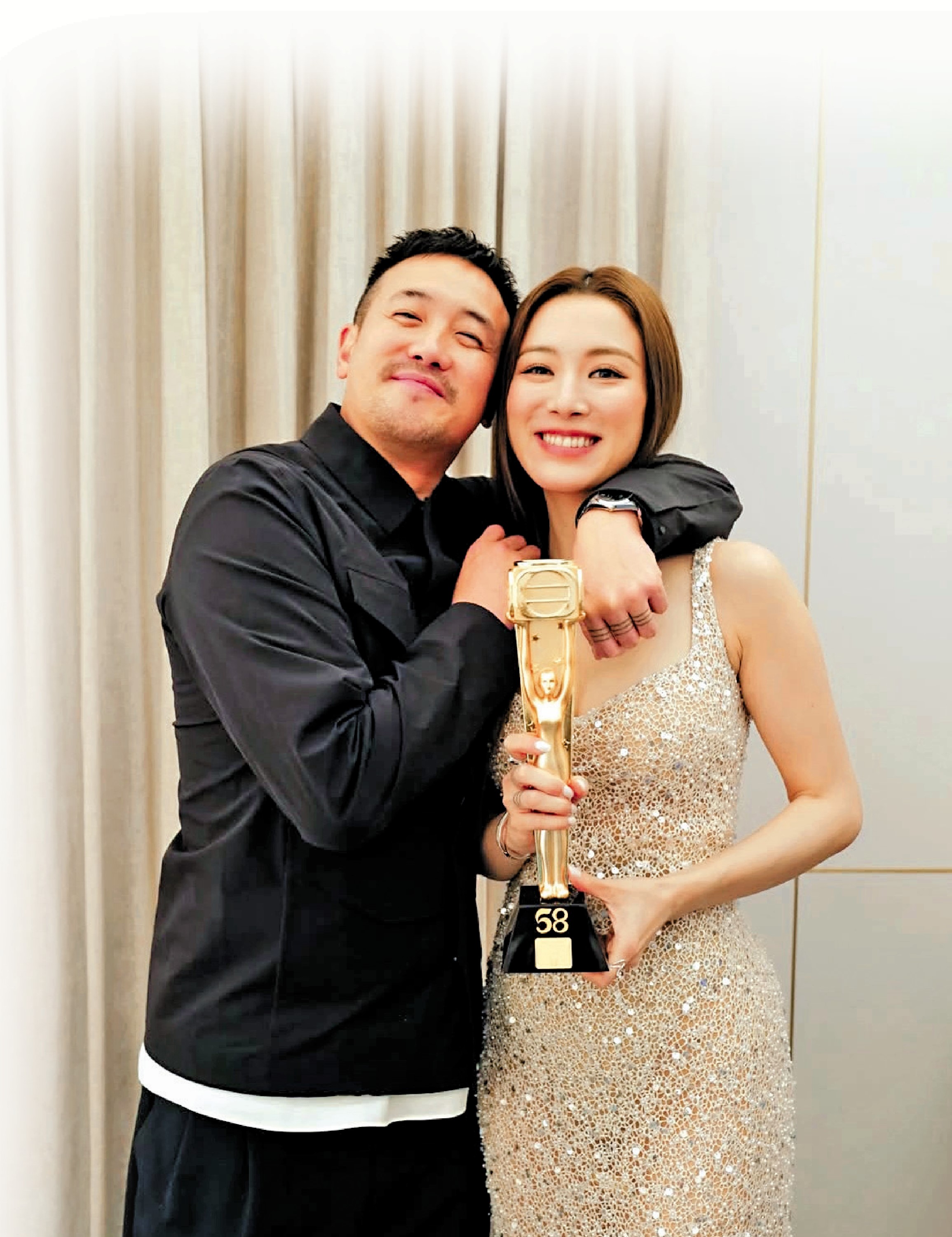 　　圖：王敏奕與曾國祥（左）已成婚七年。