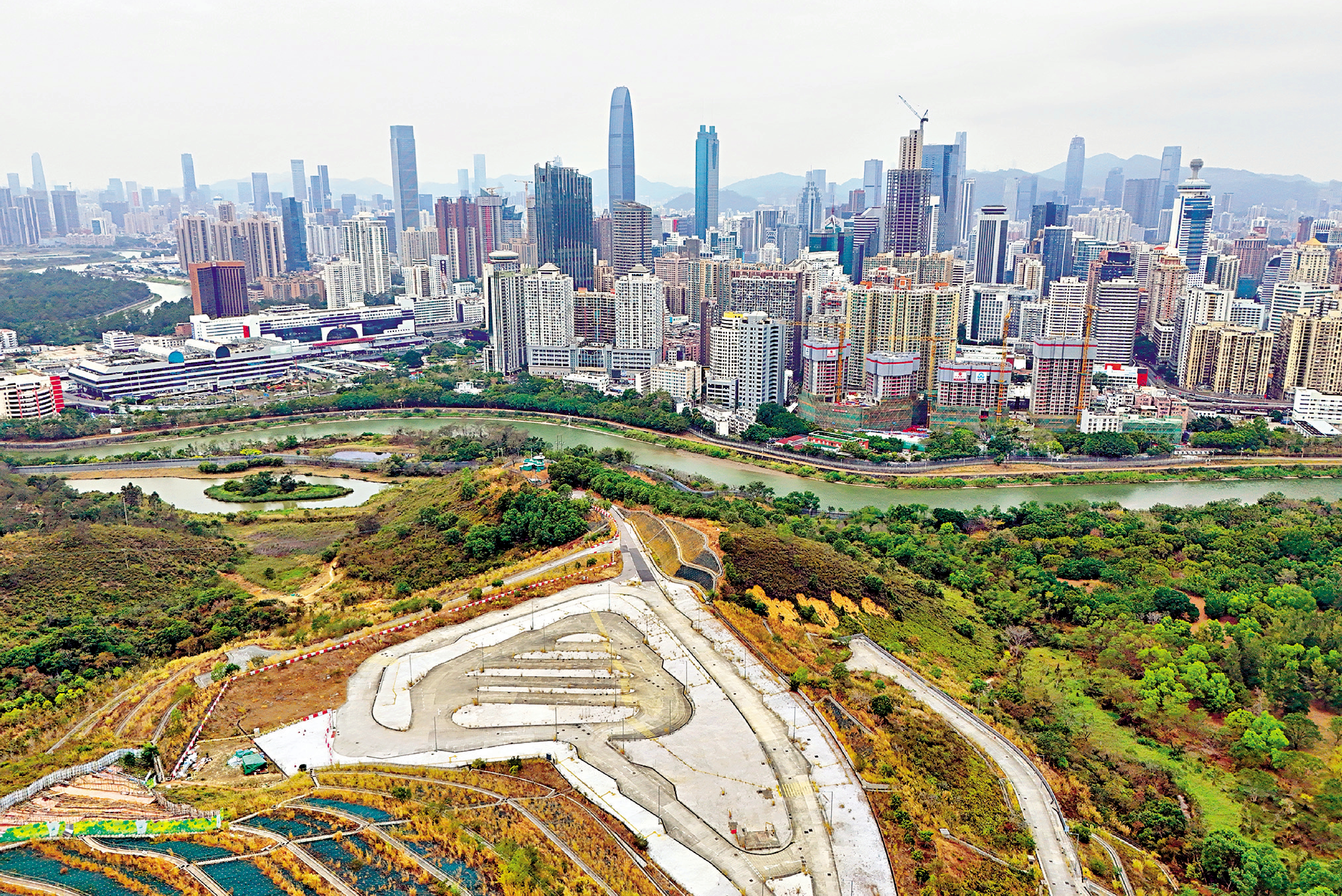 　　圖：孫東表示，政府將為沙嶺數據園成立專班跟進項目，提供全方位支援。