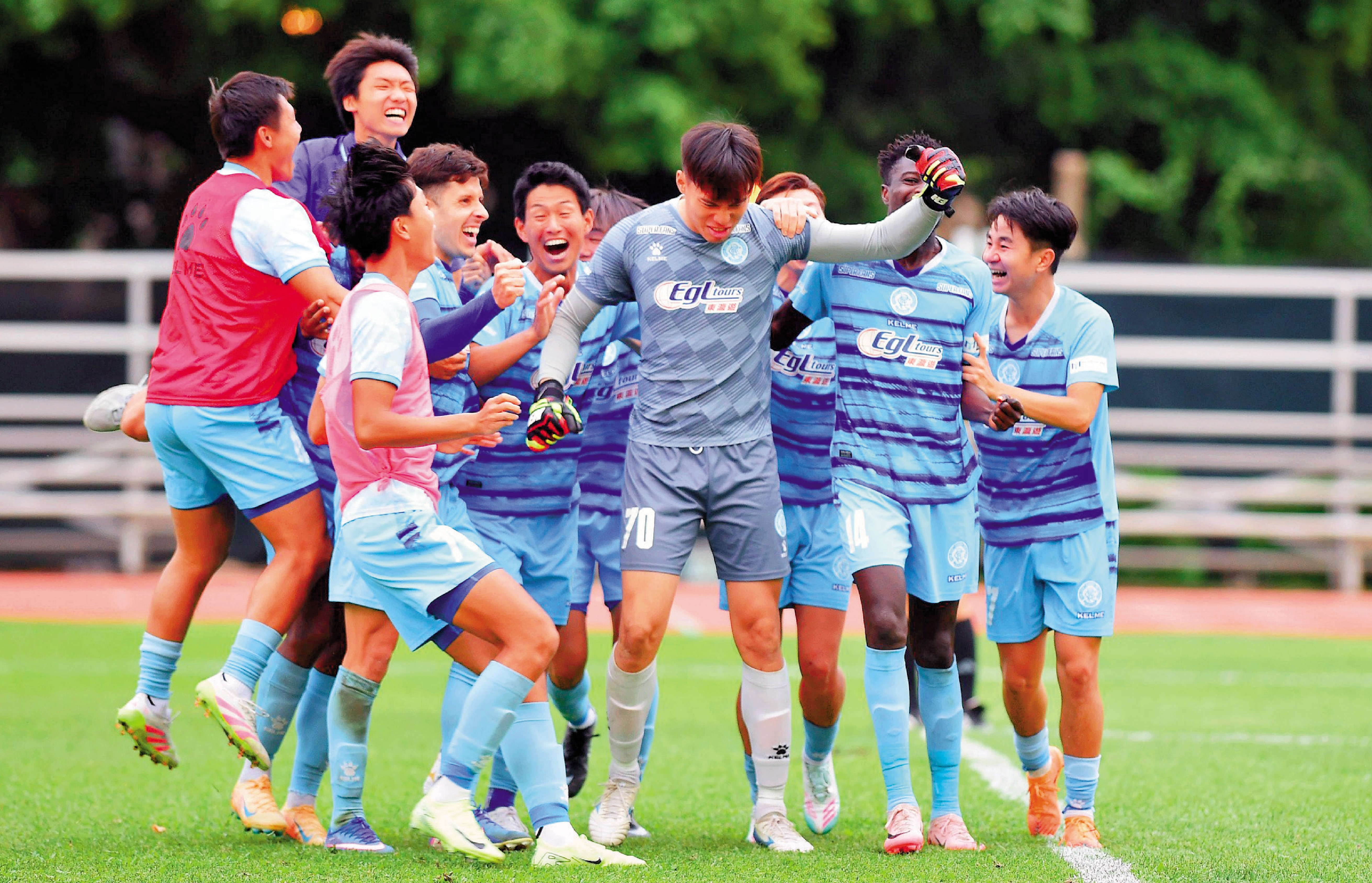 　　圖：流浪球員晉級後興奮慶祝。