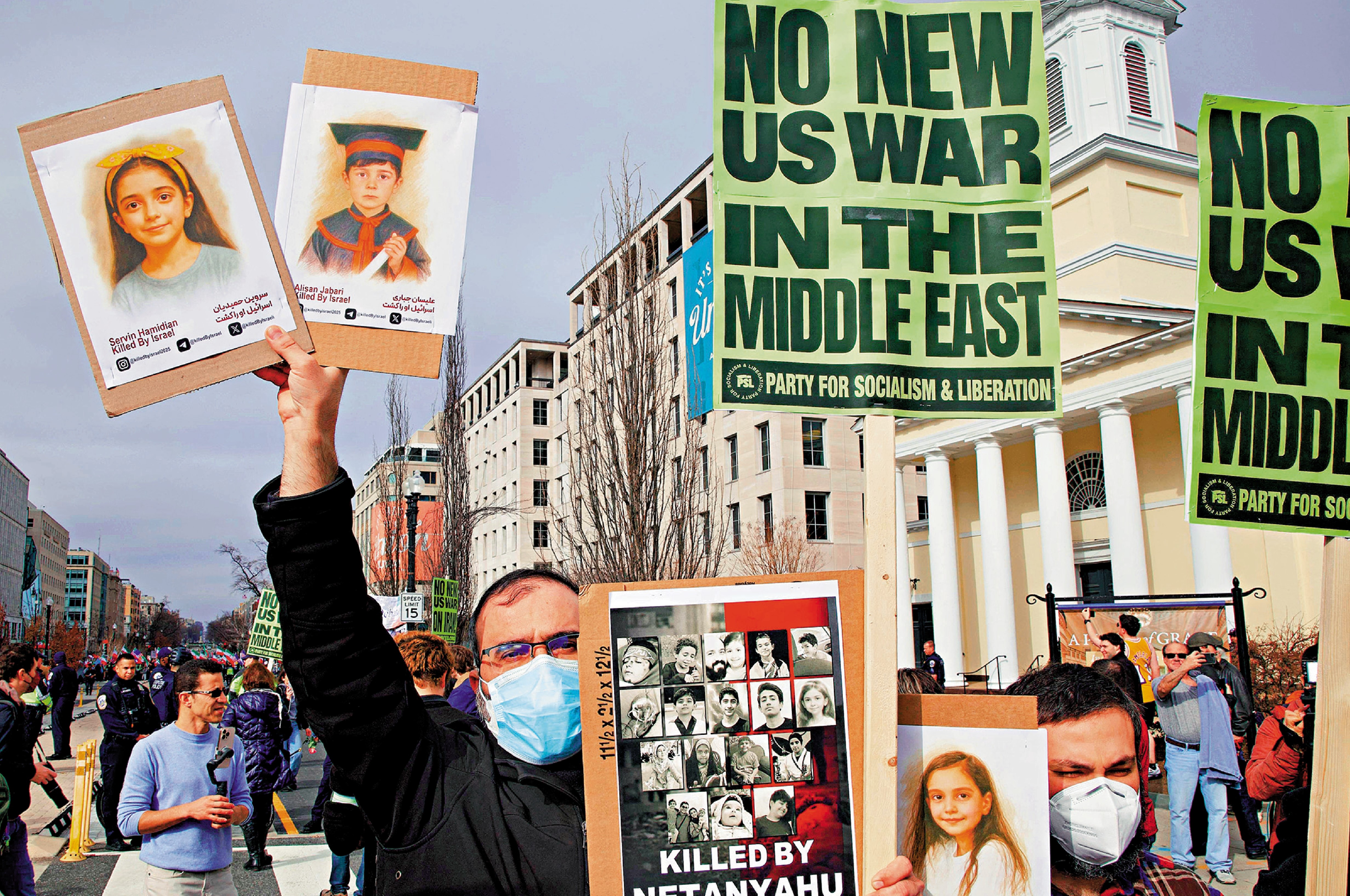 　　圖：美國民眾7日在白宮附近舉行反戰示威，要求停止襲擊伊朗。\法新社