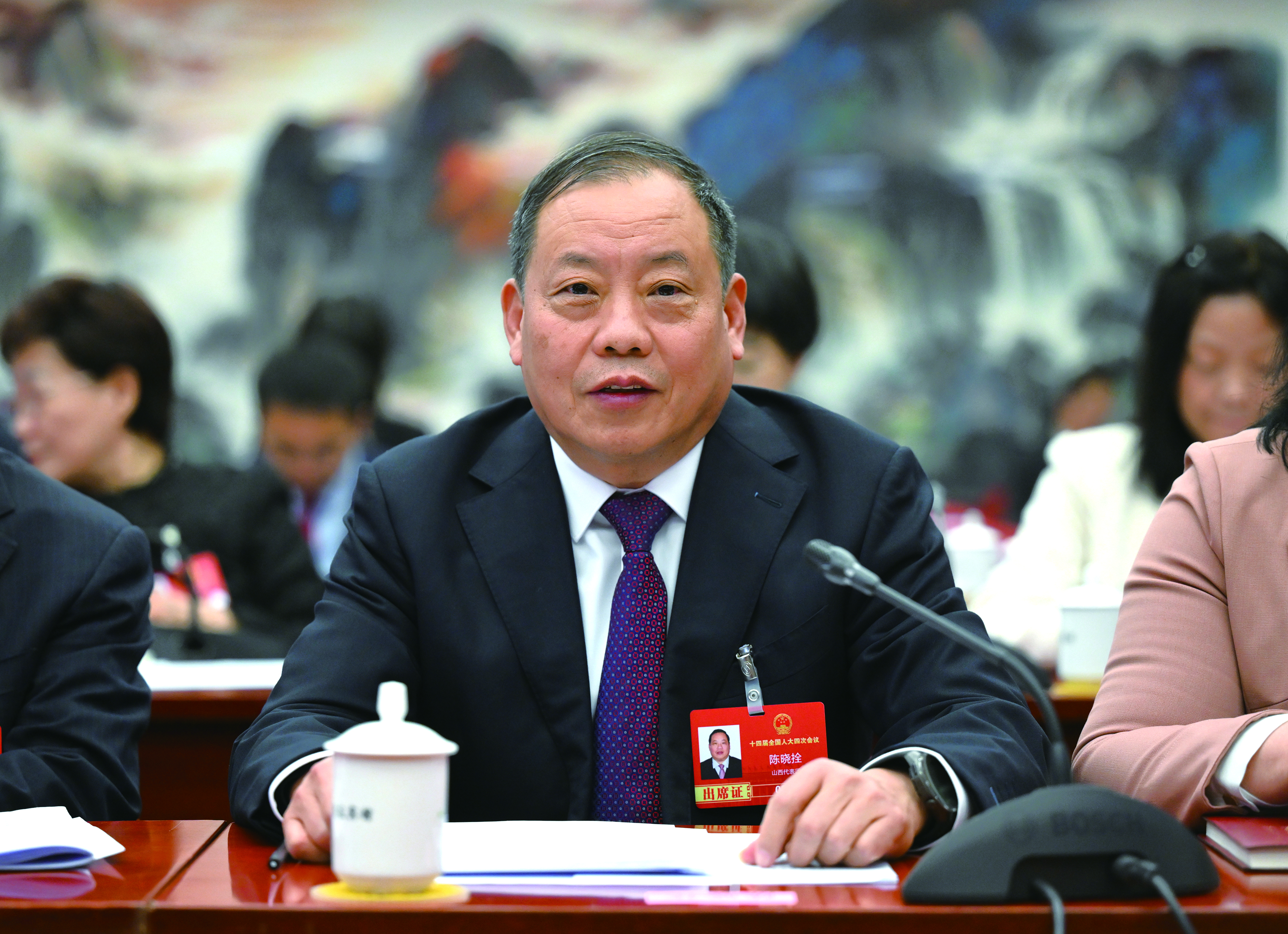 　　圖：全國人大代表、山西省陽城縣北留鎮皇城村黨委書記、村委會主任陳曉拴。