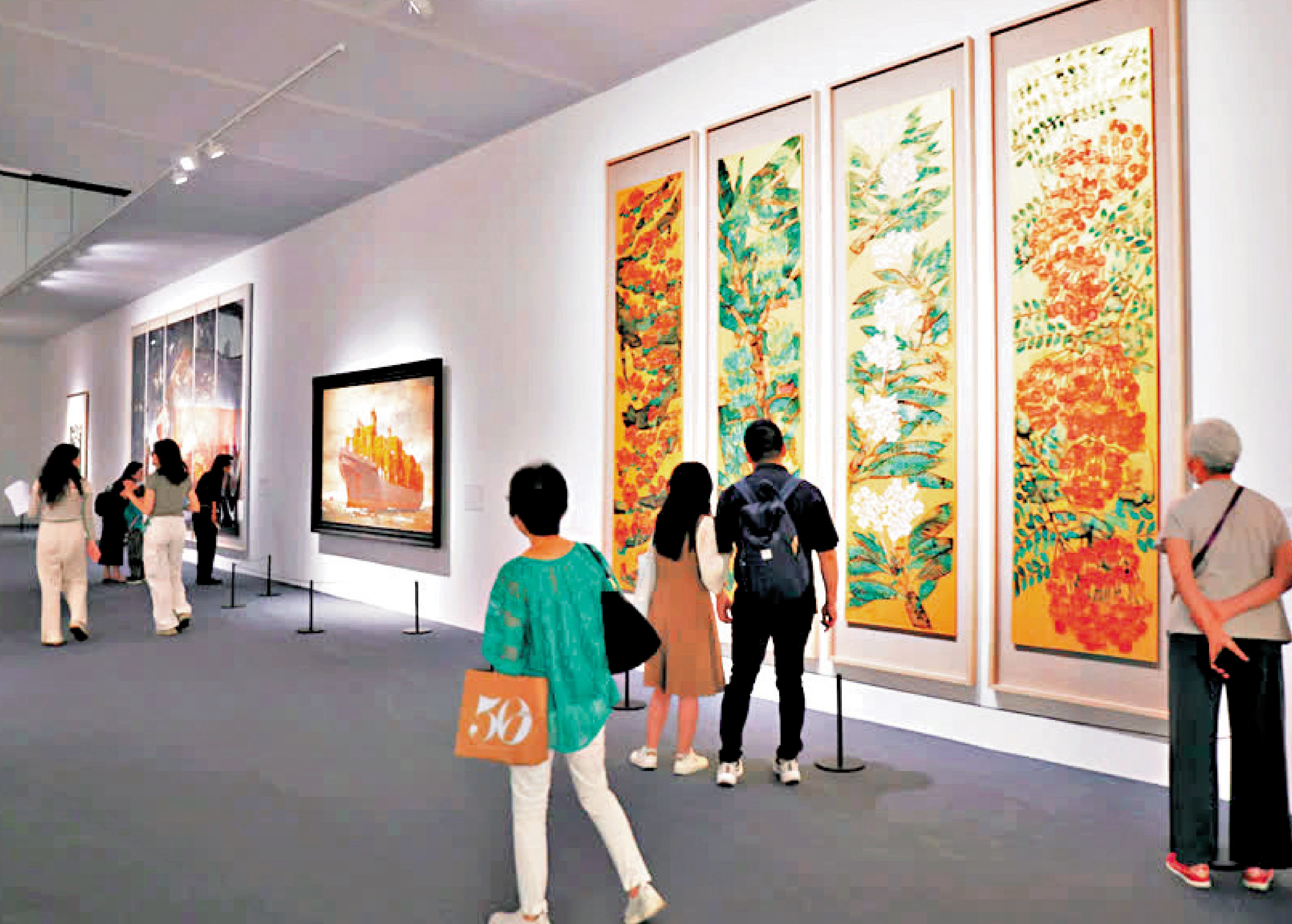 　　圖：「其命惟新──廣東美術百年大展（香港）」吸引不少市民和遊客到場觀展。\資料圖片