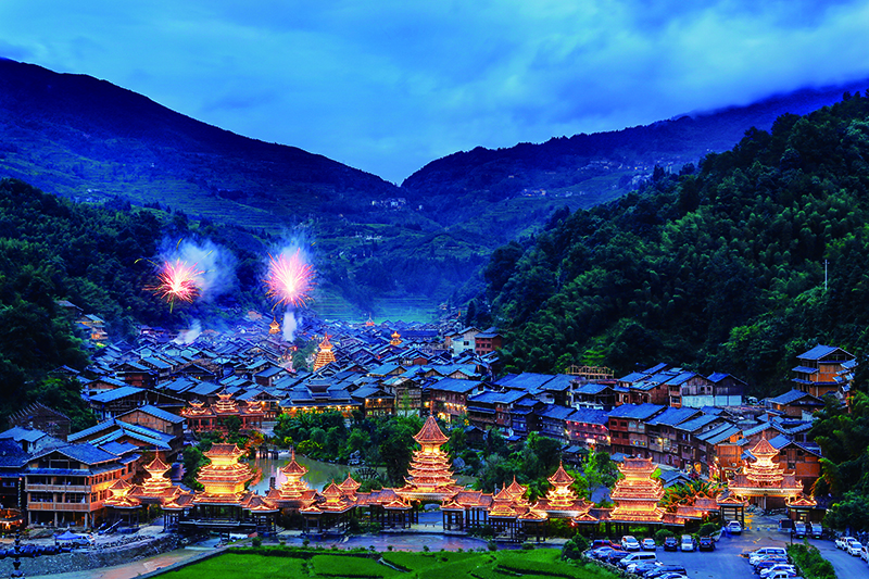 　　圖：肇興夜景。\（陸根茂 攝）