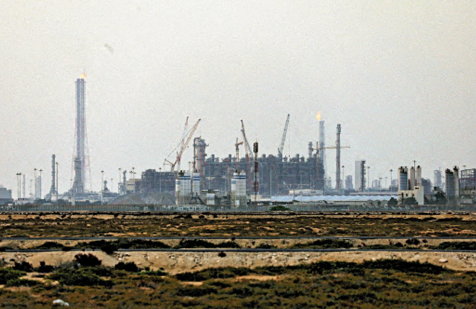 　　圖：卡塔爾天然氣設施被戰火波及，影響未來數年出口產能。\路透社