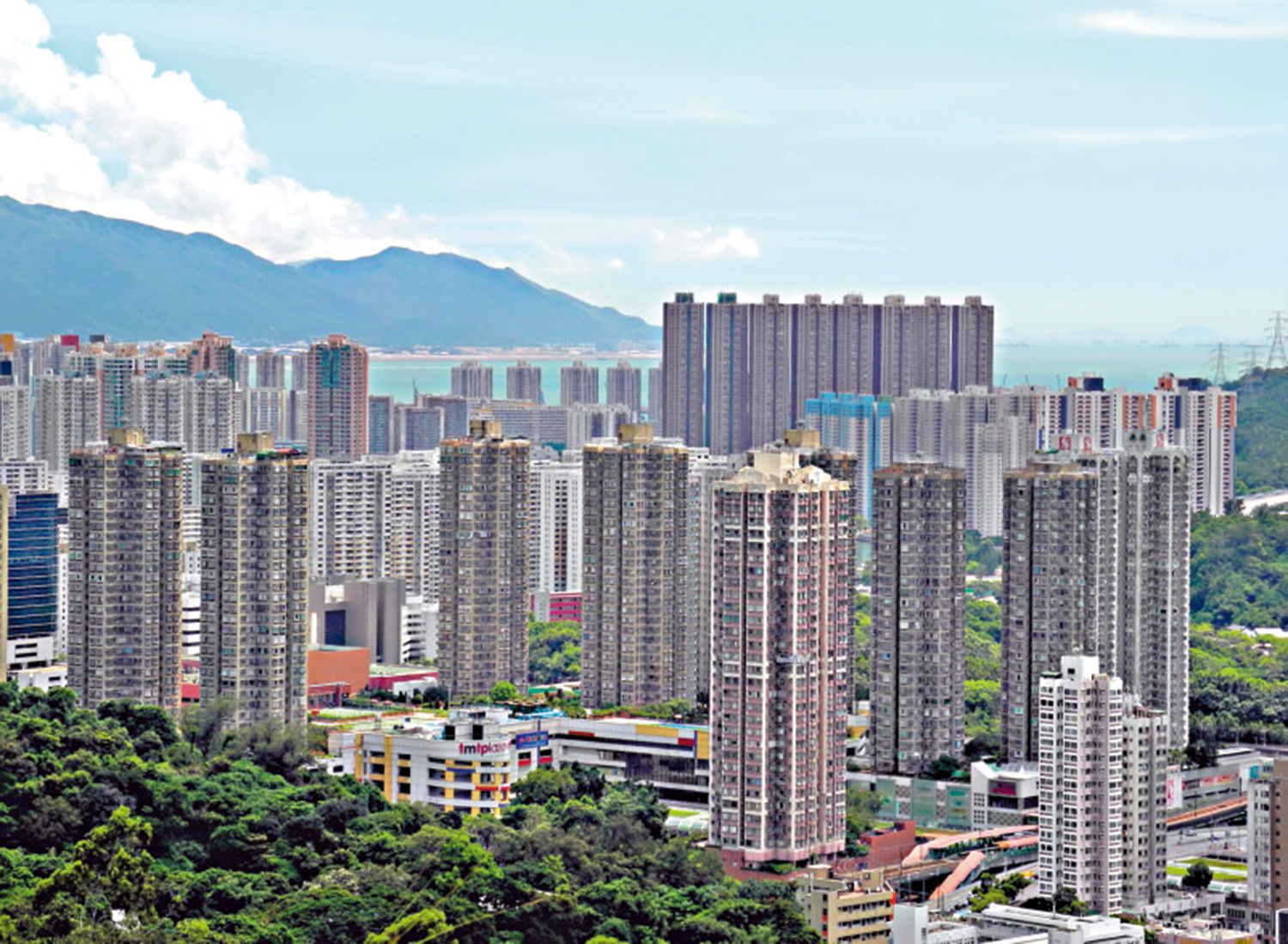 　　圖：屯門市廣場有2房以408萬元沽出，原業主持貨4個月即賺二成。
