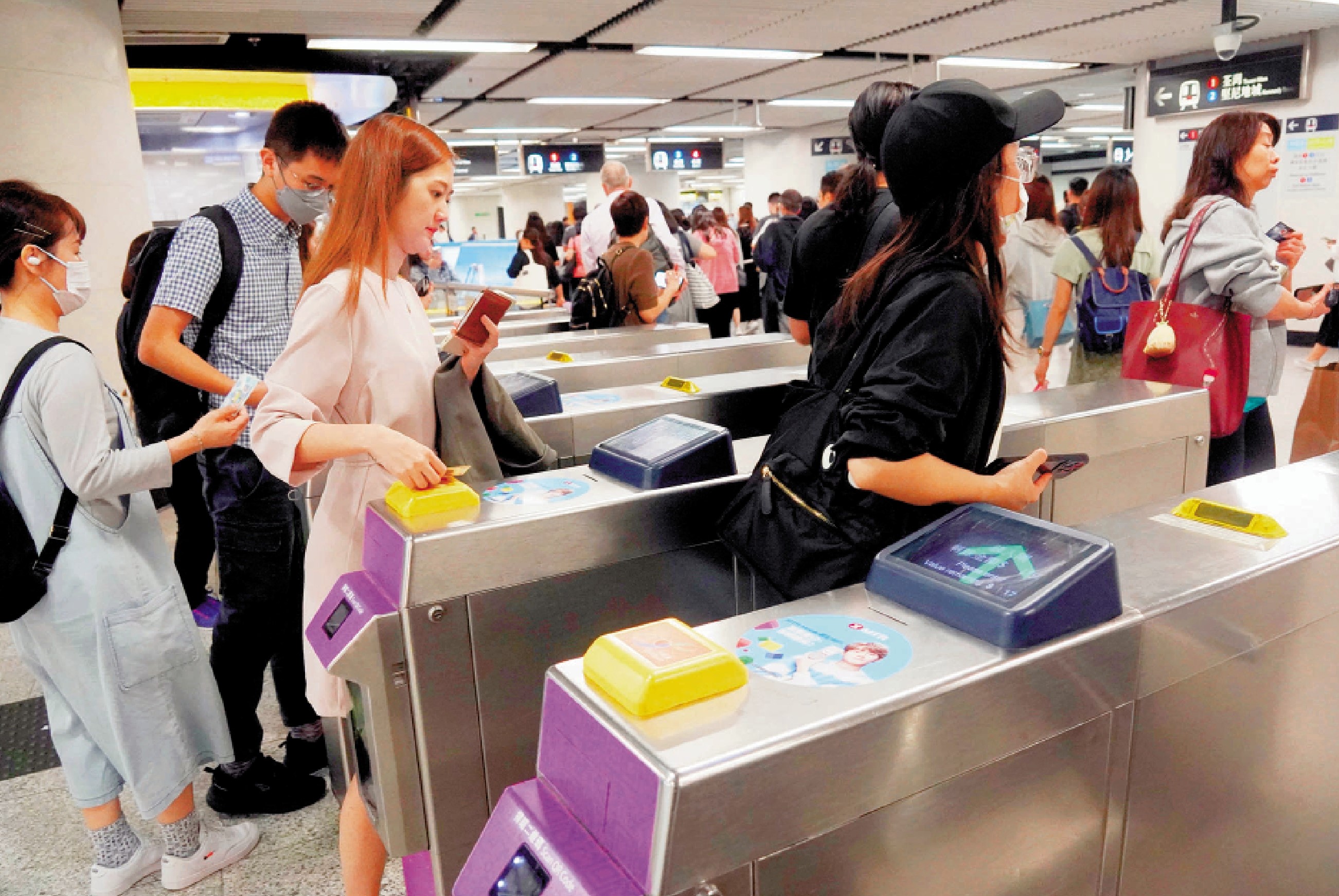 　　圖：港鐵連續第二年凍結票價。