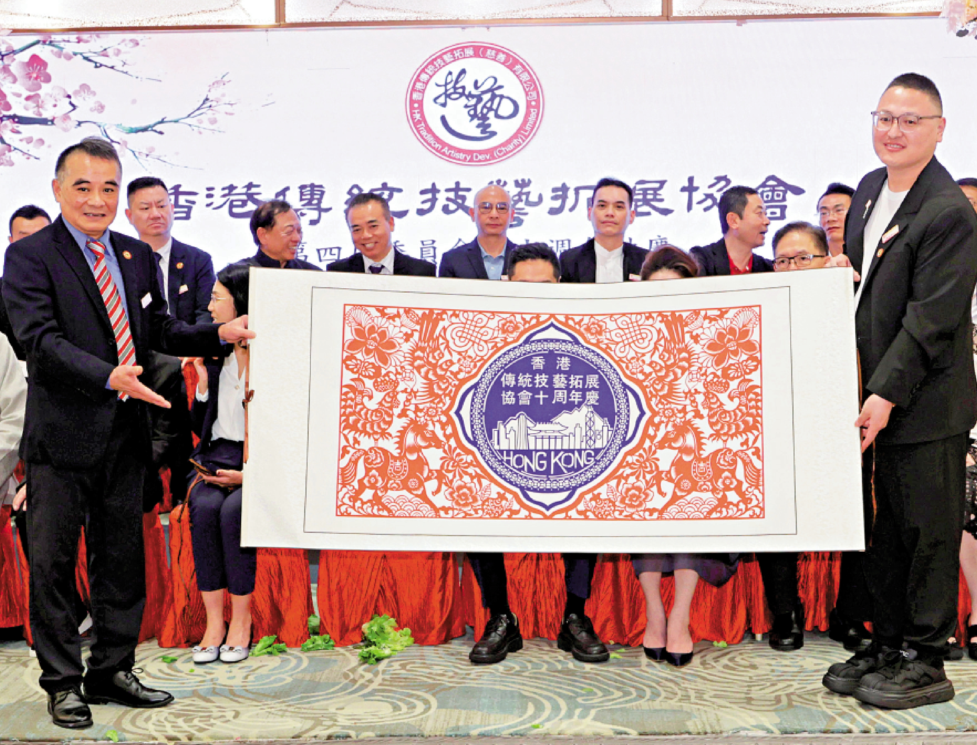 　　圖：香港傳統技藝拓展協會昨晚慶祝成立十周年。\大公文匯全媒體記者北山彥攝