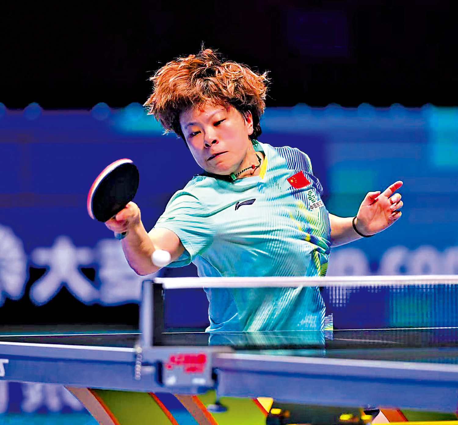 　　圖：王藝迪在比賽中回球。