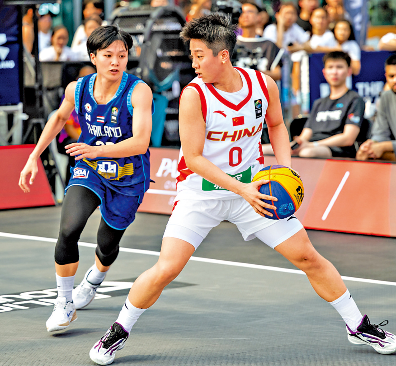　　圖：國家三人籃球女子隊（白衫）首仗擊敗泰國隊。\FIBA圖片