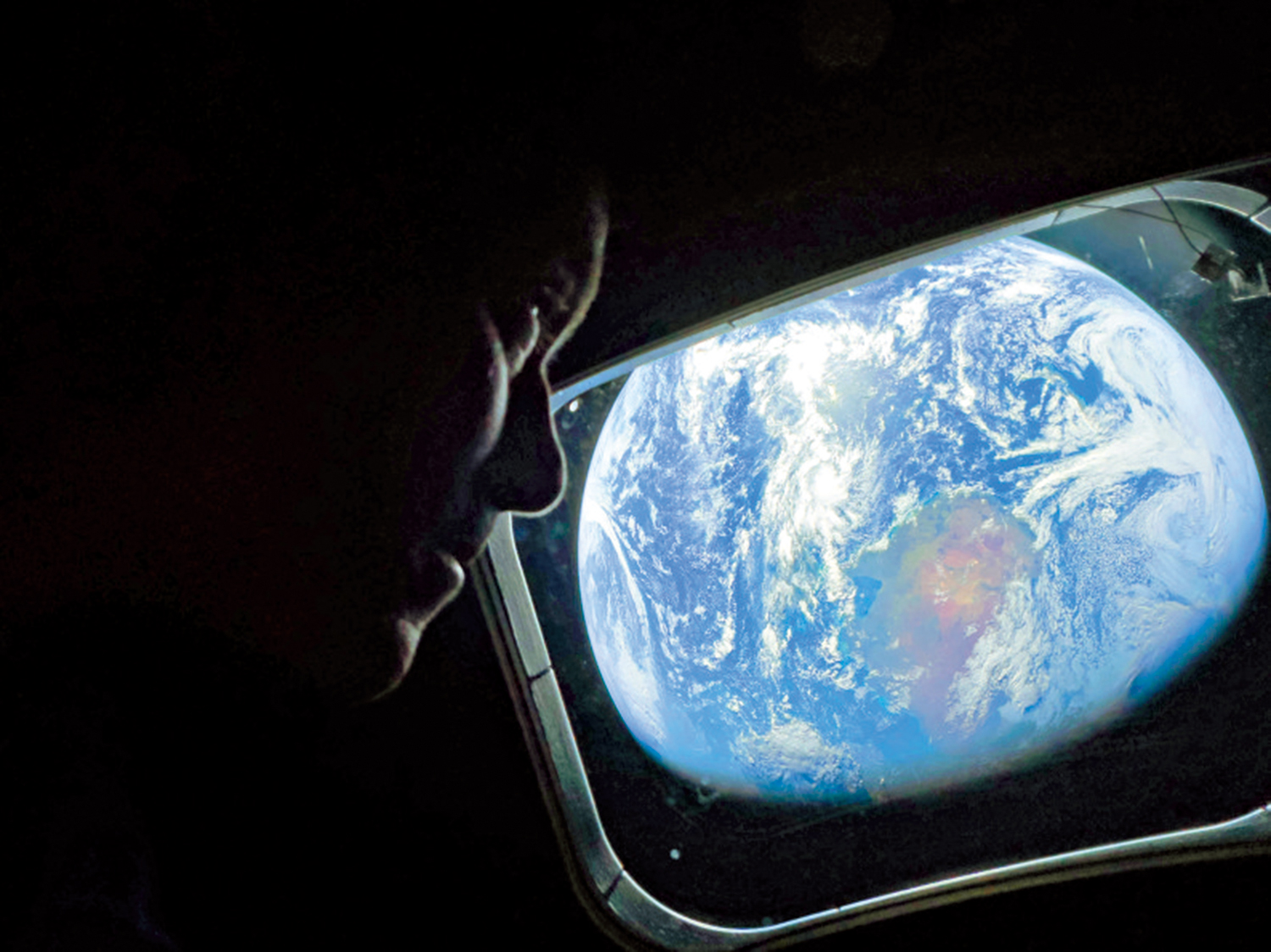 　　圖：NASA傳回首批在「獵戶座」太空飛船上拍攝的地球照片。\美聯社