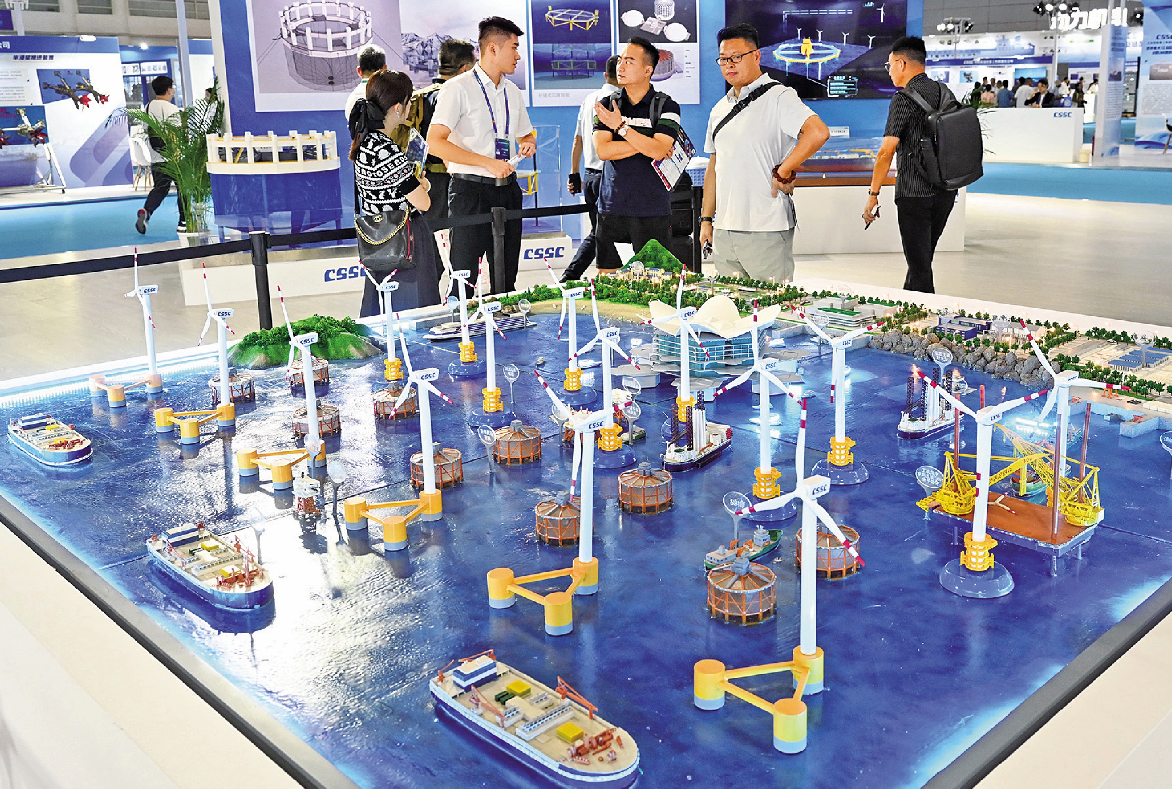 　　圖：南部海洋經濟圈面對產業滯後的問題，香港高校可憑藉在海洋研究領域的科研優勢，協助推動深遠海開發和海洋新興經濟的協同創新。