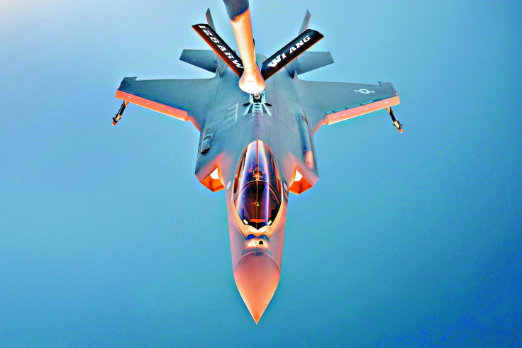 　　圖：美軍一架F-35戰機10日請求緊急降落。\網絡圖片