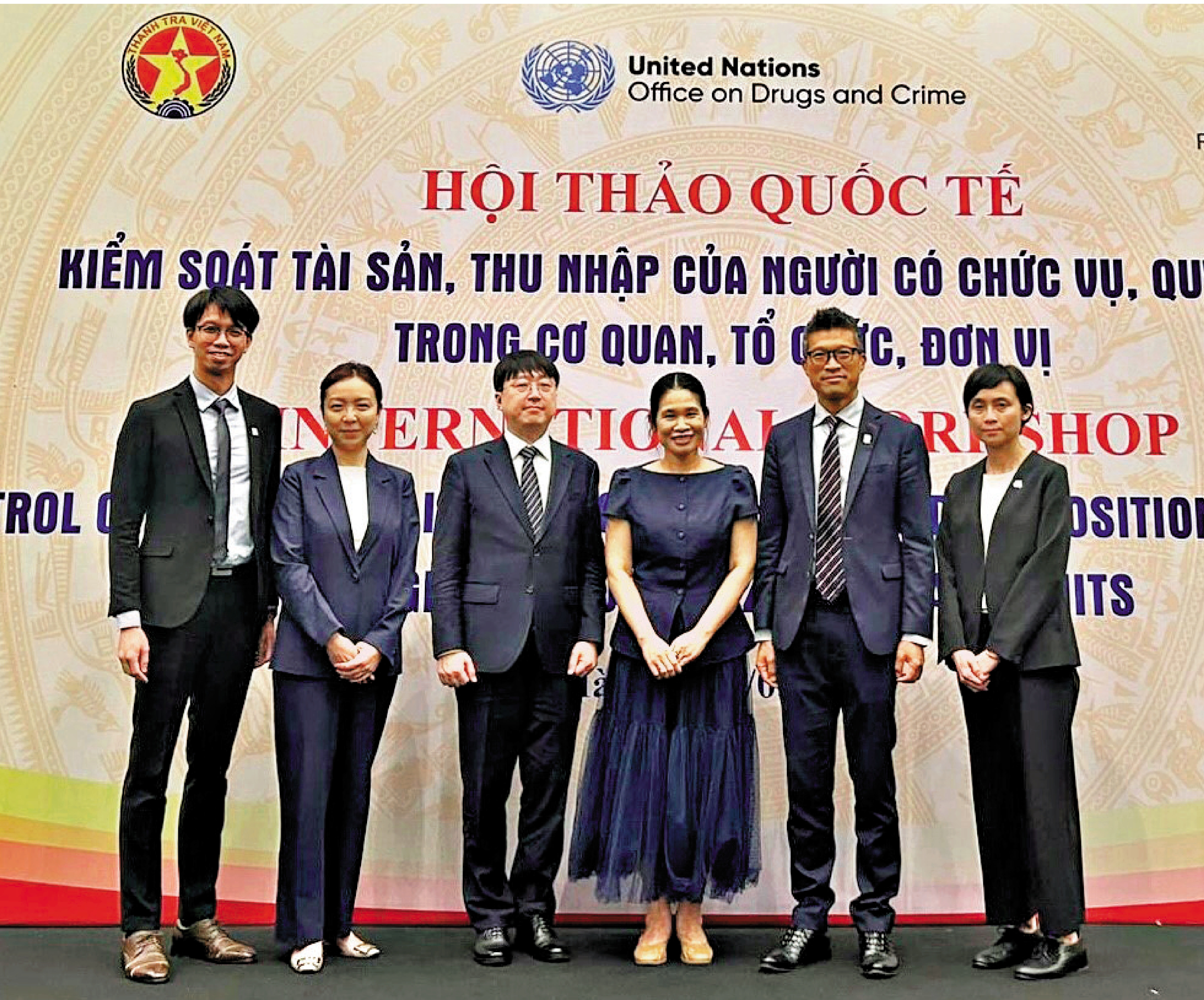 　　圖：廉署及律政司代表與聯合國毒罪辦越南辦事處主管出席在河內舉行的國際反貪研討會。
