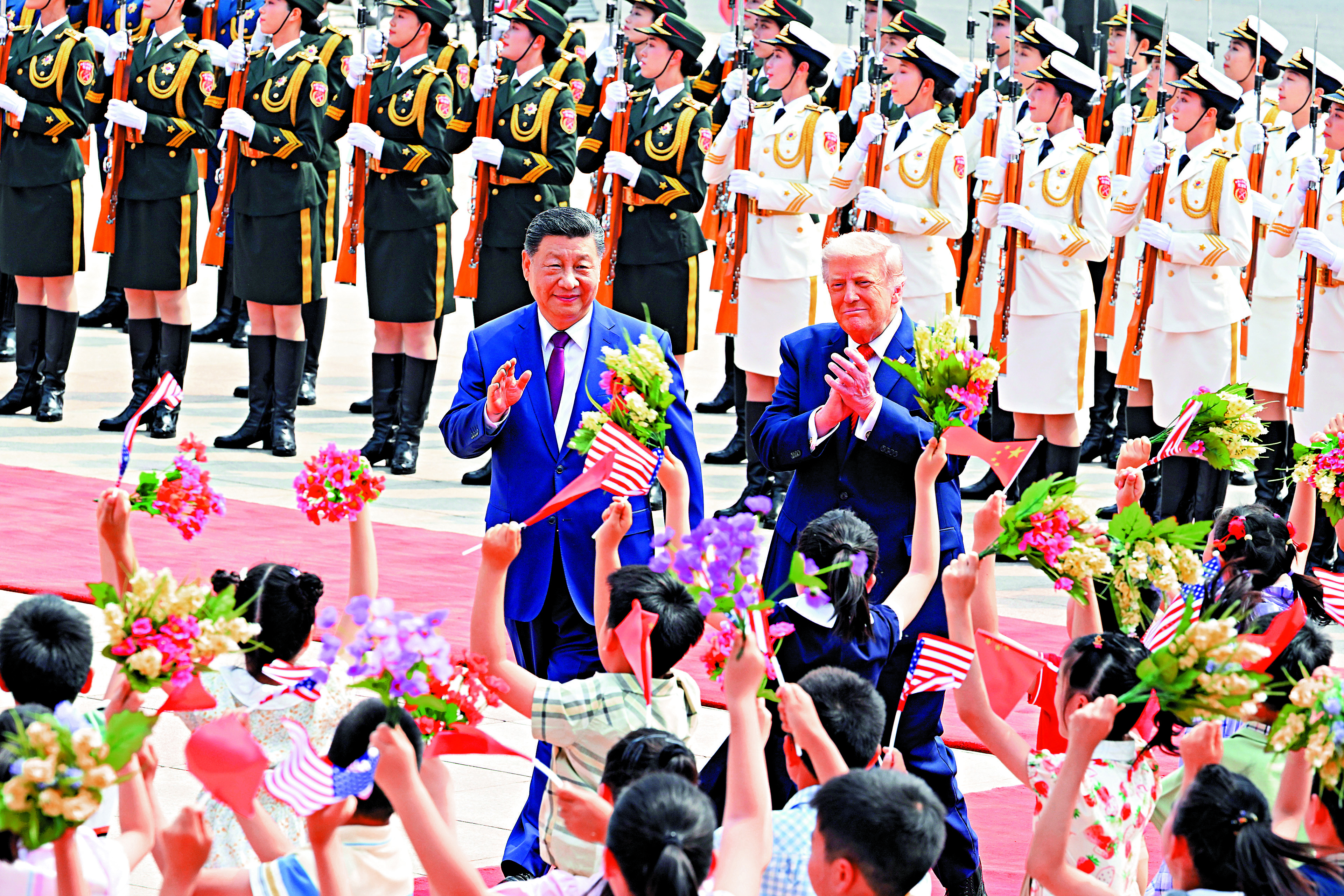 　　圖：中美元首會晤牽動全球目光。圖為5月14日上午，國家主席習近平在北京人民大會堂東門外廣場為美國總統特朗普舉行歡迎儀式。\新華社