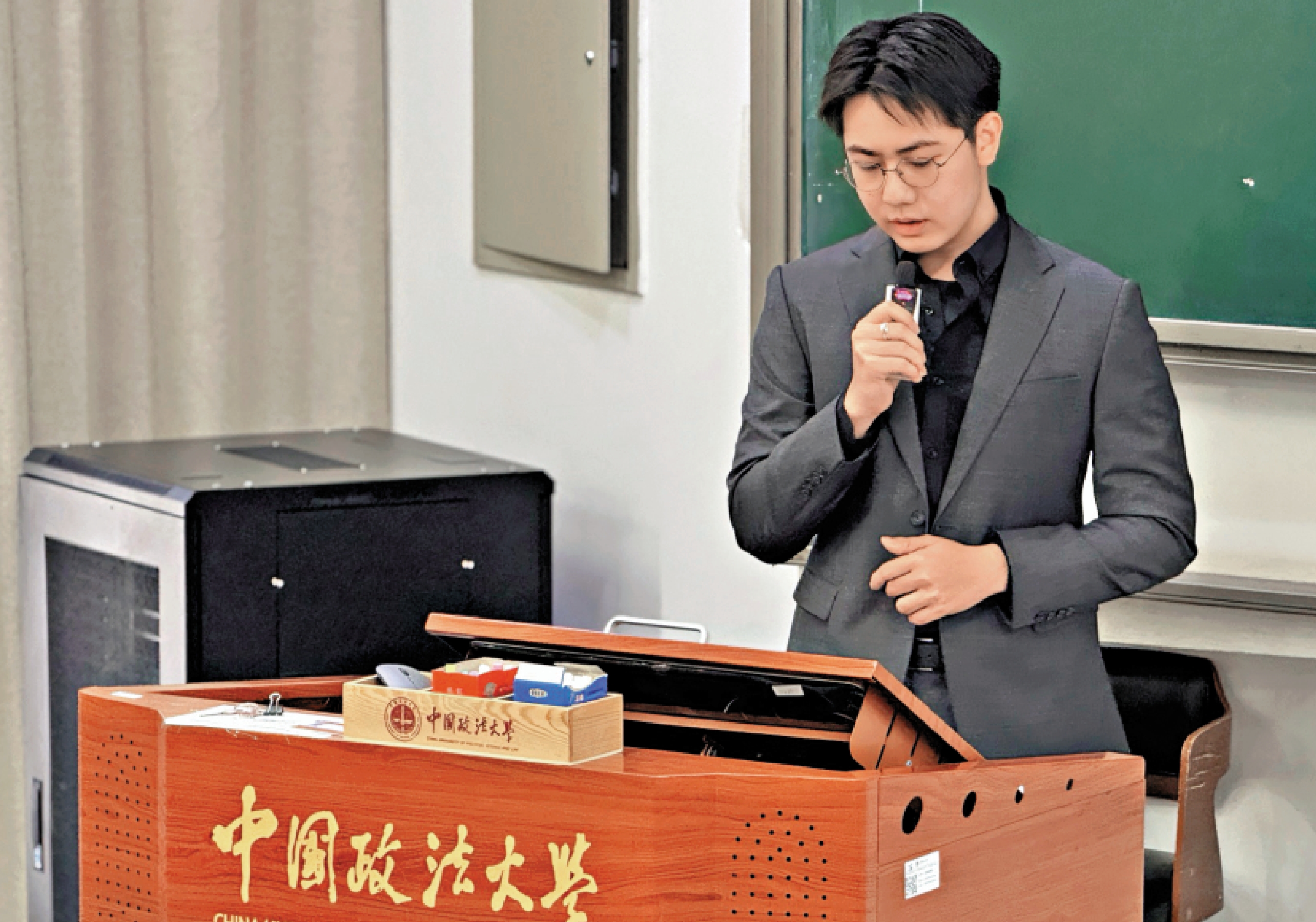 　　圖：李梓添在北京接受教育，通過港澳台聯招考入中國政法大學。