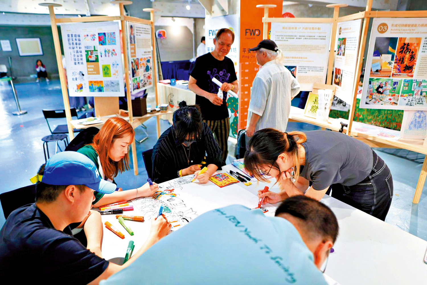 　　圖：《平安藝想島》展覽藉書法、國畫、雕塑等作品，讓公眾感受長洲節慶的生命力。