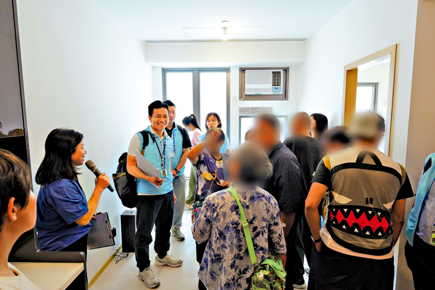 　　圖：為宏福苑居民專設的「睇樓團」大受歡迎。