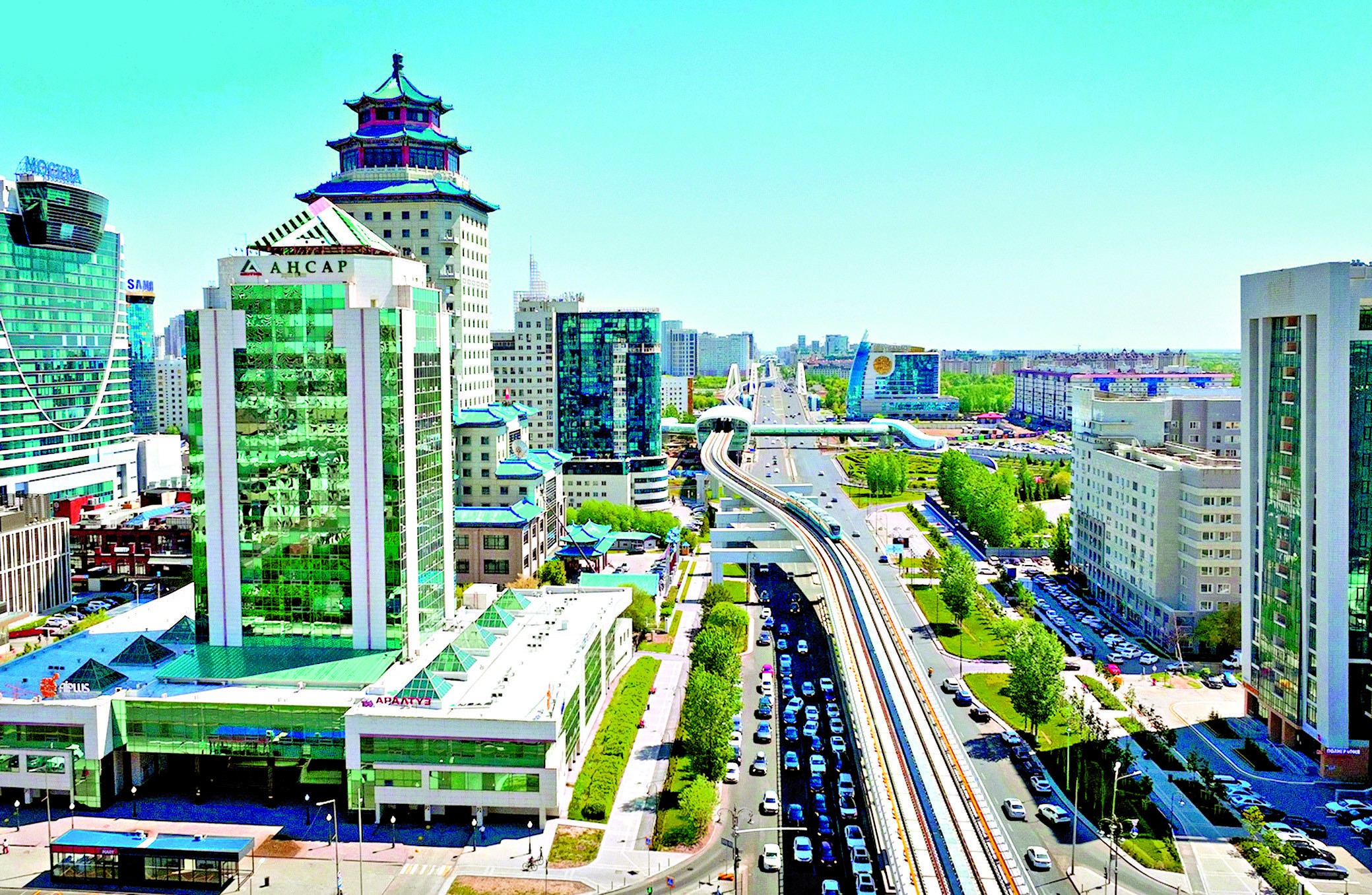 　　圖：哈薩克斯坦以區域定位和數字化政策的早期優勢，成為跨境數據流通與電子貿易網絡的中心樞紐。圖為哈薩克斯坦首都阿斯塔納。