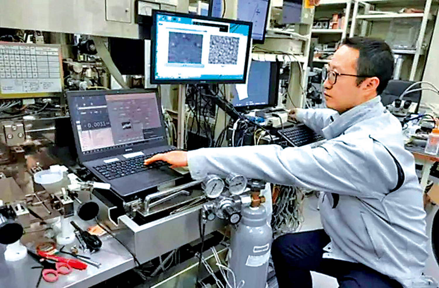 　　圖：中國科學家達博近日帶領整支核心研發團隊回國，加盟中科大擔任講席教授。