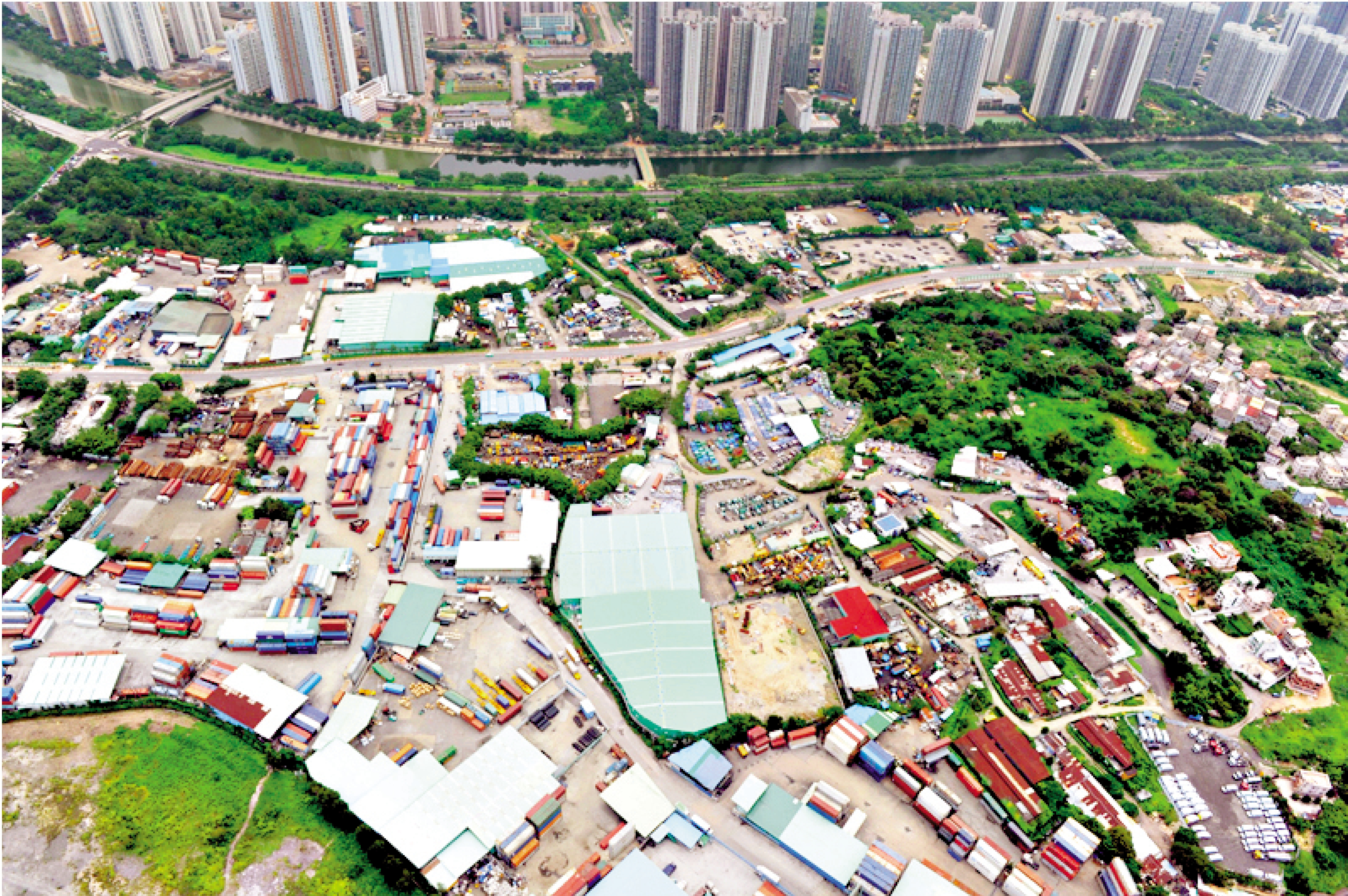 　　圖：地政總署昨日推出四幅土地，短租予部分受政府發展項目影響的棕地作業經營者。圖為洪水橋新發展區的棕地。
