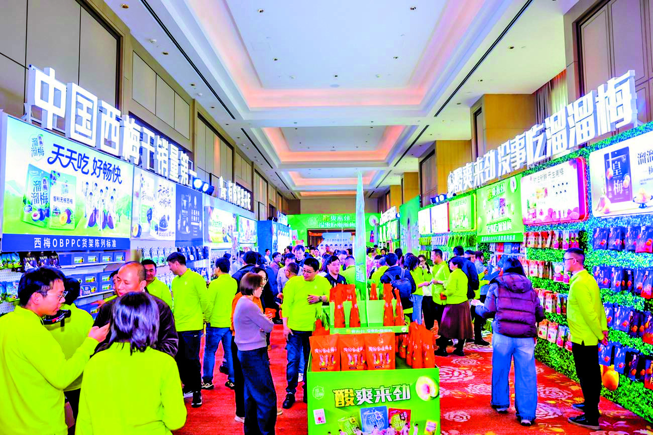 　　圖：溜溜梅在中國果類零食行業的零售額排名第一，市場份額達4.9%。
