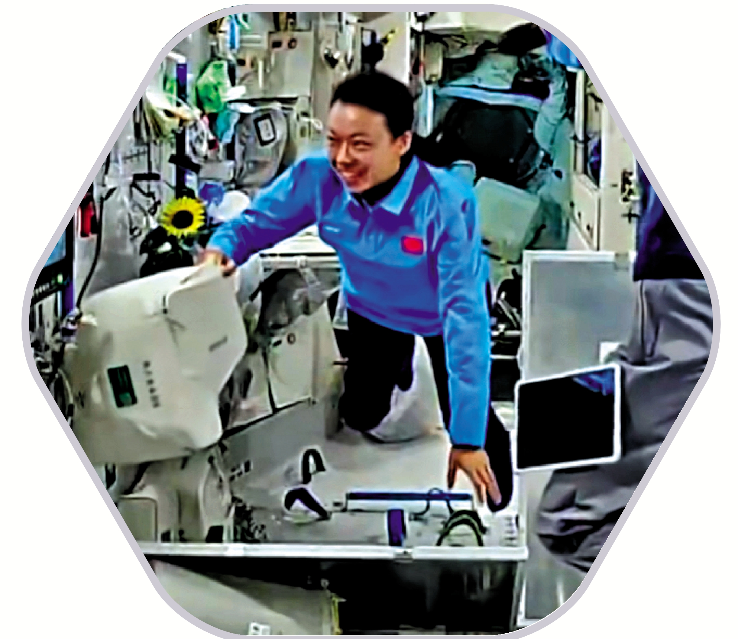 　　圖：黎家盈已適應空間站微重力環境。