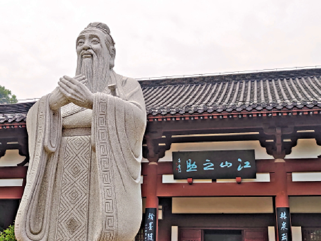 　　圖：五柳書院的孔子像。/大公報實習記者吳雍慧攝