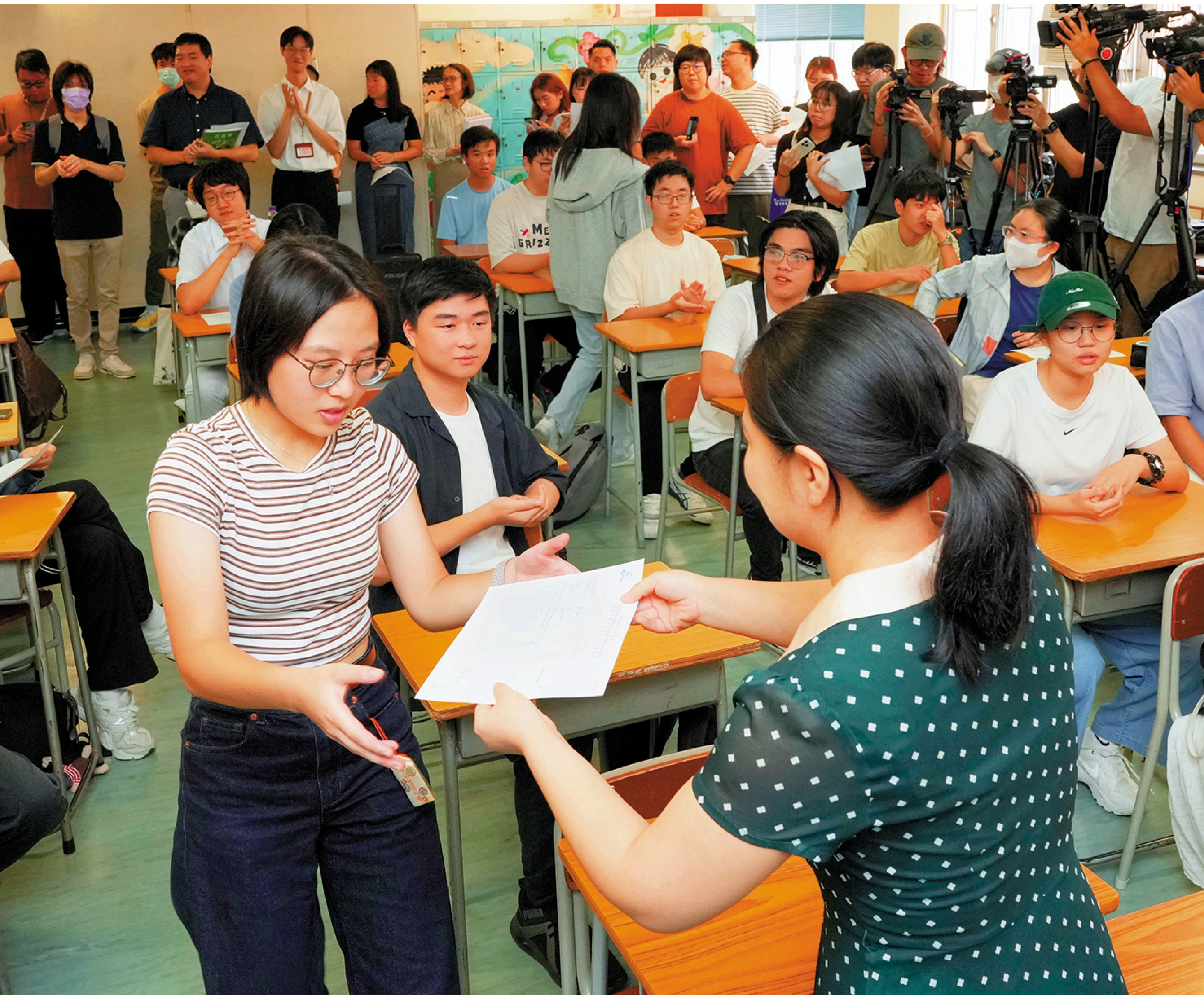 　　圖：教育局提醒文憑試考生充分休息，以應對放榜壓力。